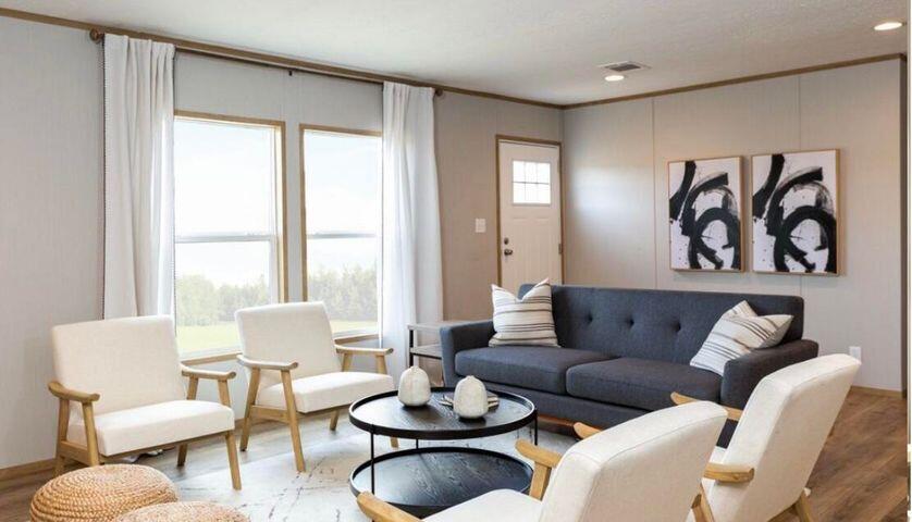 OAKWOOD HILLS UNIT 3 - Residential