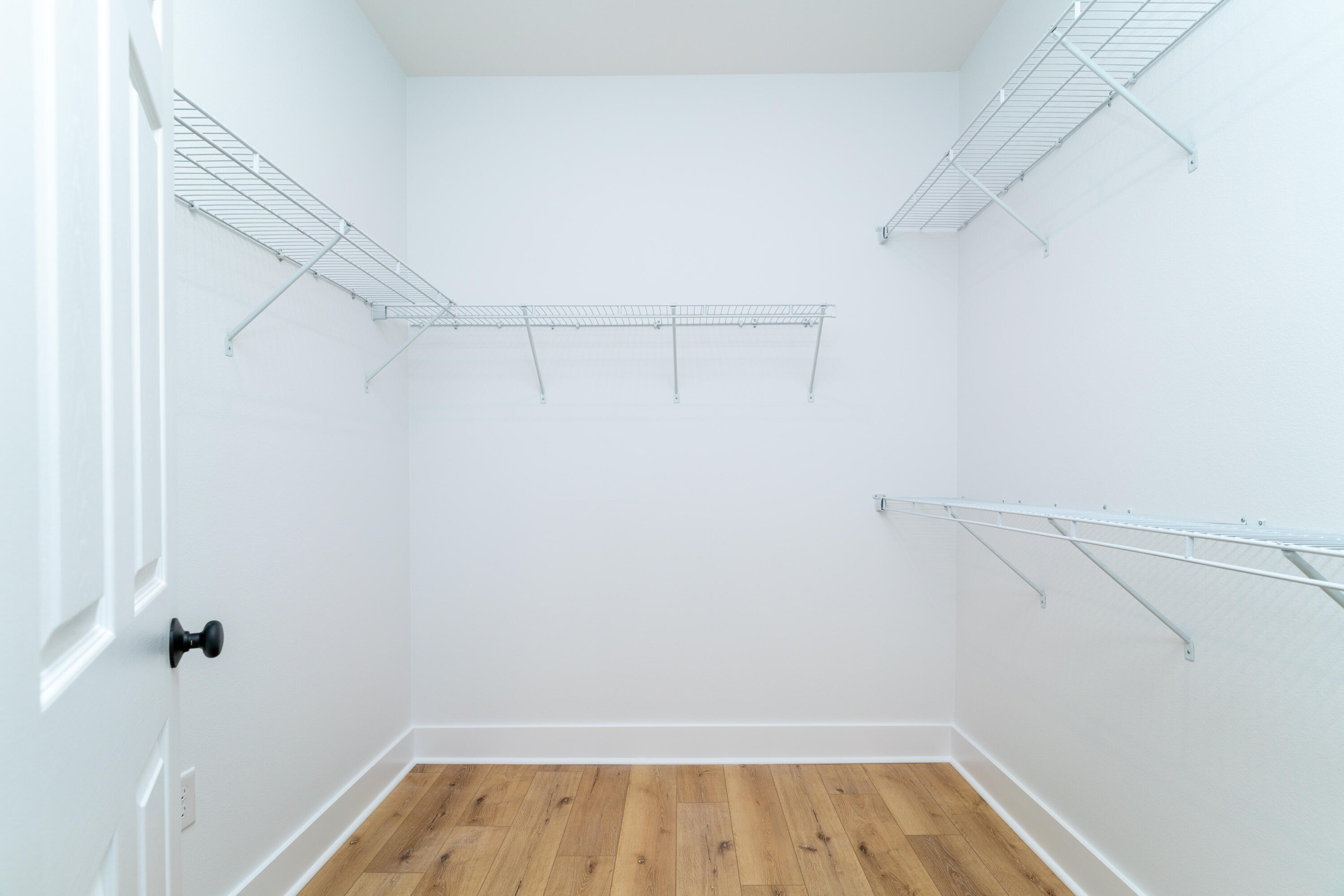 CRESTVIEW (231100.00) - Residential