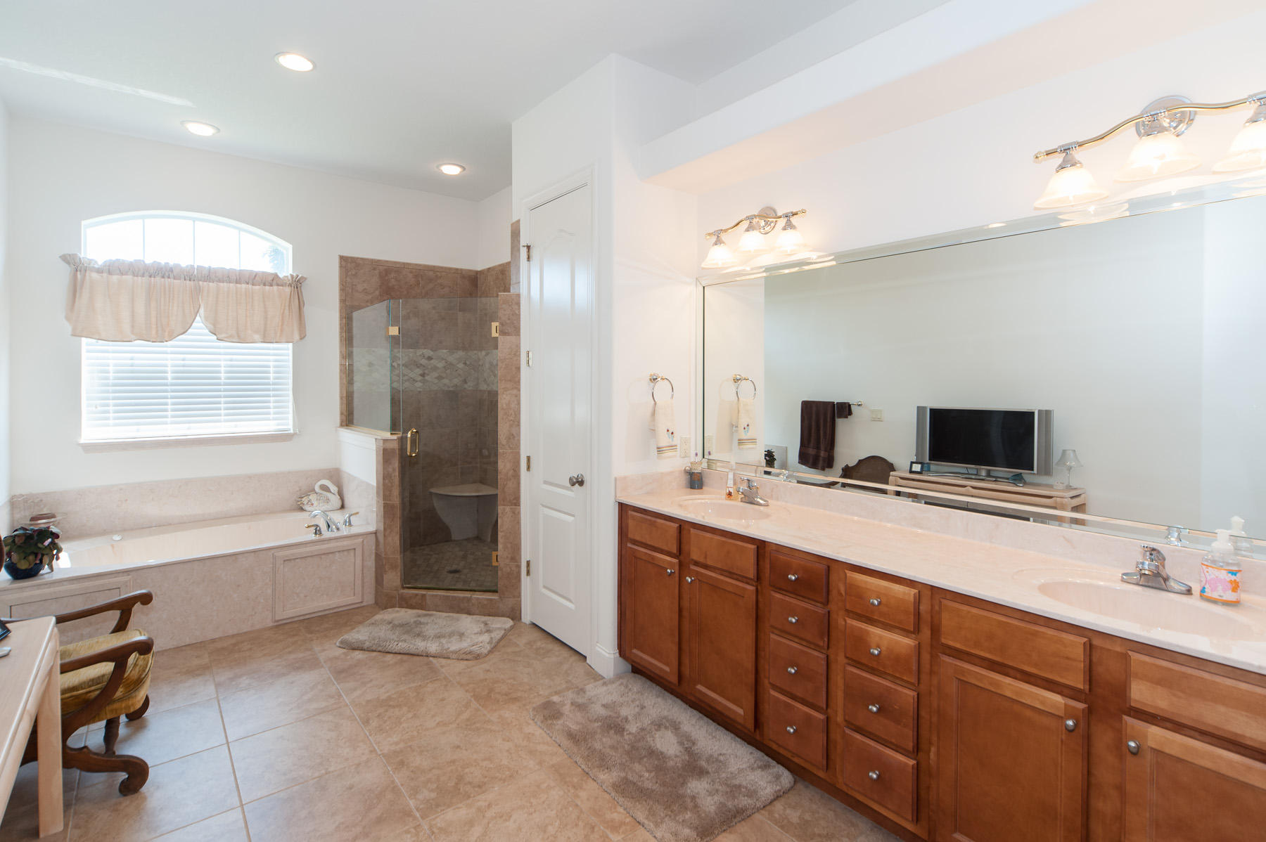 EMERALD LAKES PH 3 - Residential