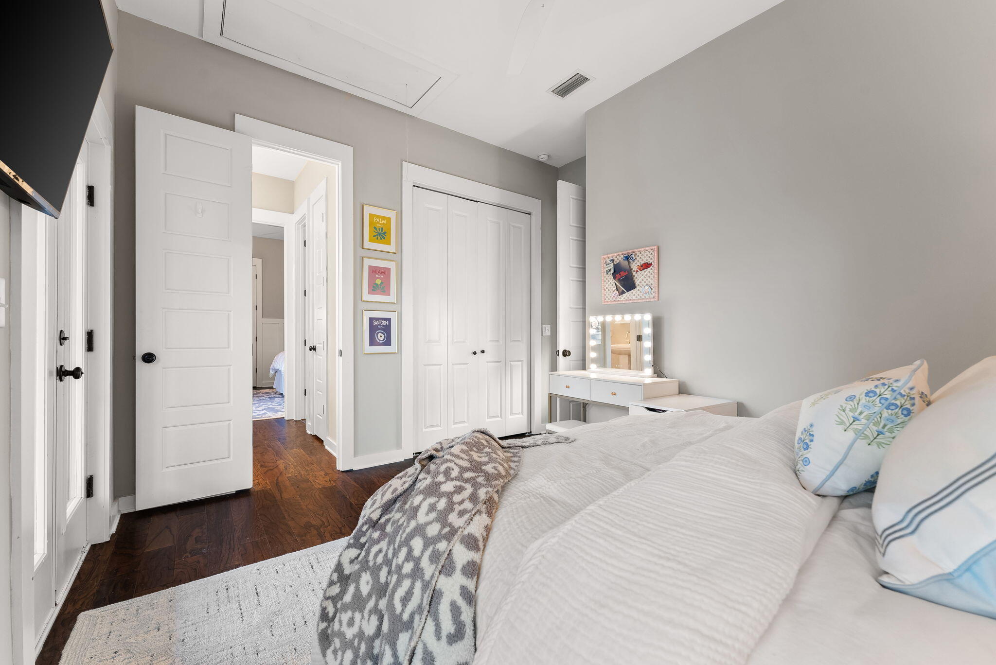 WHISPERING PINES - Residential