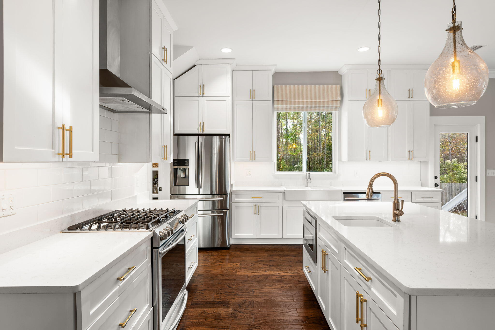 WHISPERING PINES - Residential