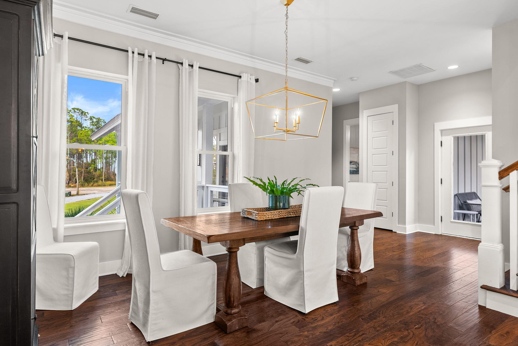 WHISPERING PINES - Residential