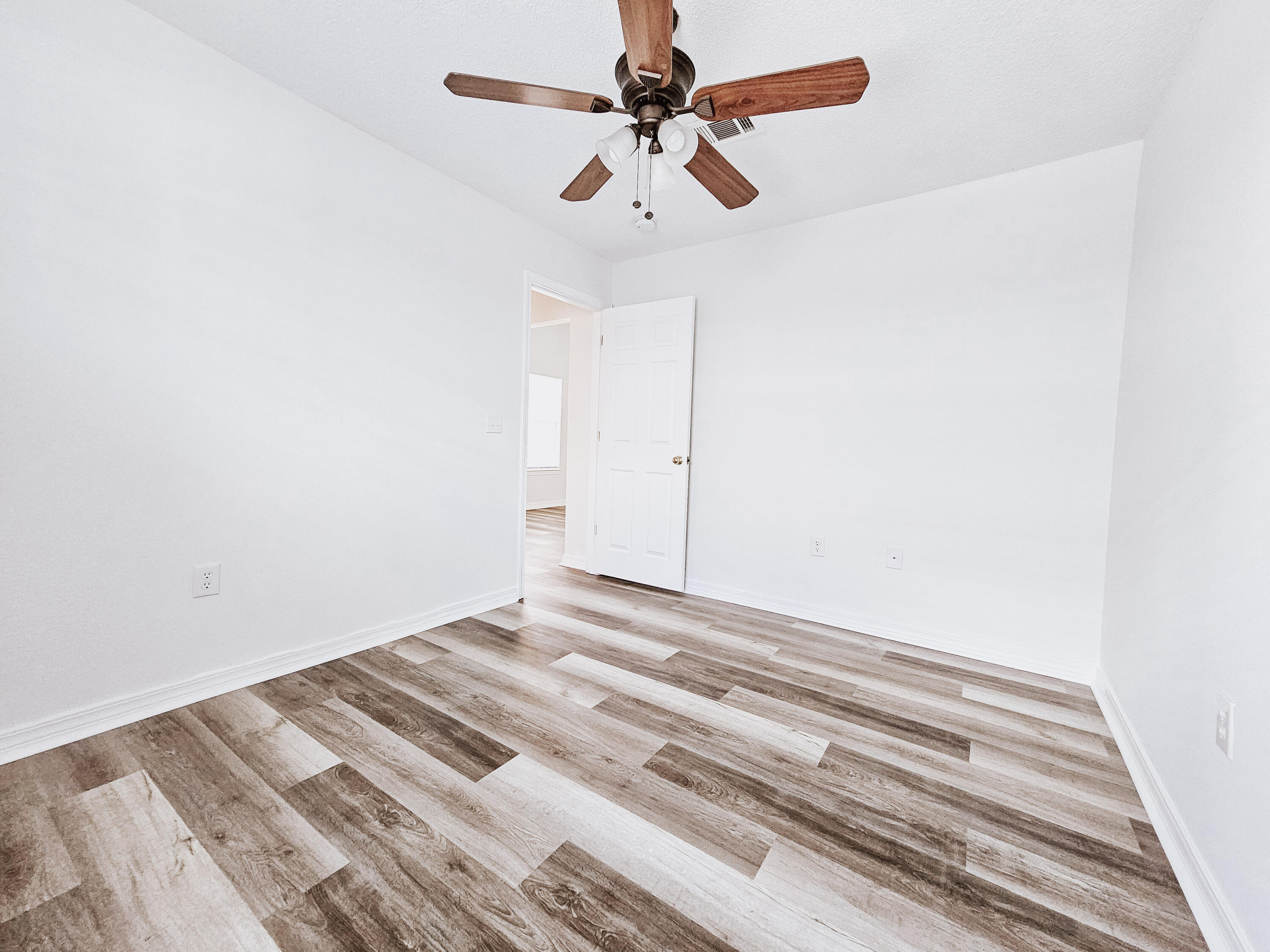 JAIMEE'S RIDGE - Residential