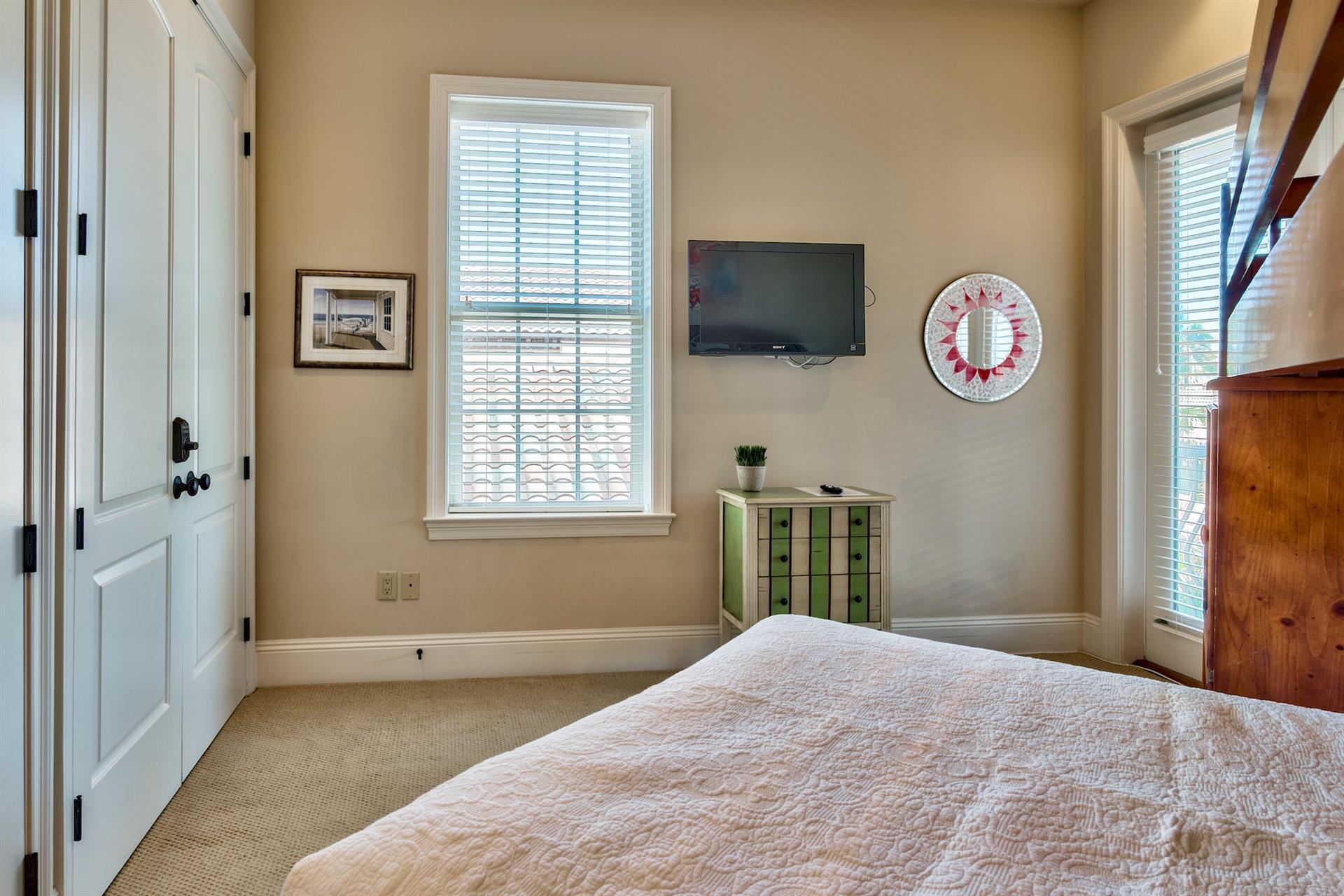 ST TROPEZ - Residential