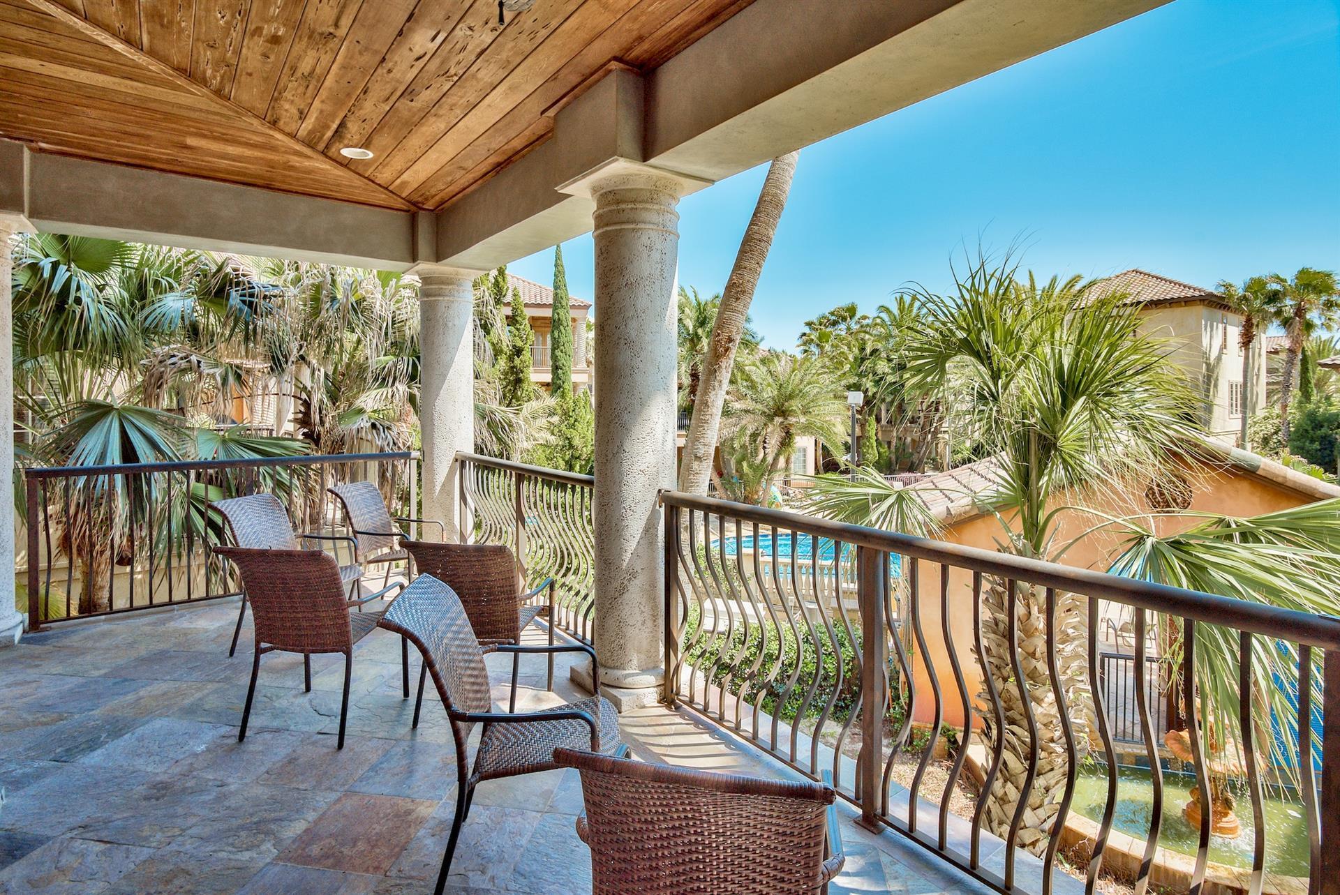 ST TROPEZ - Residential