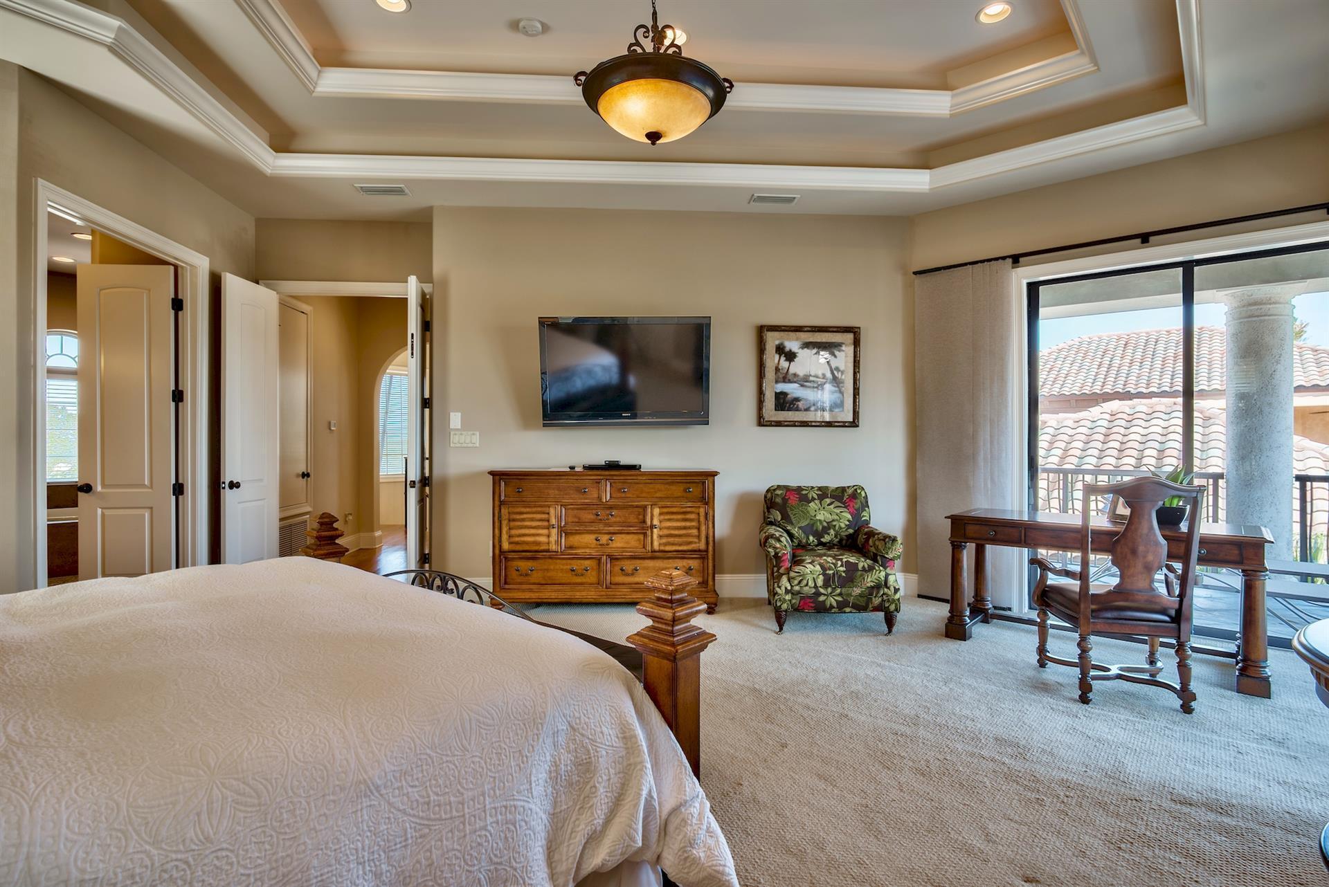 ST TROPEZ - Residential