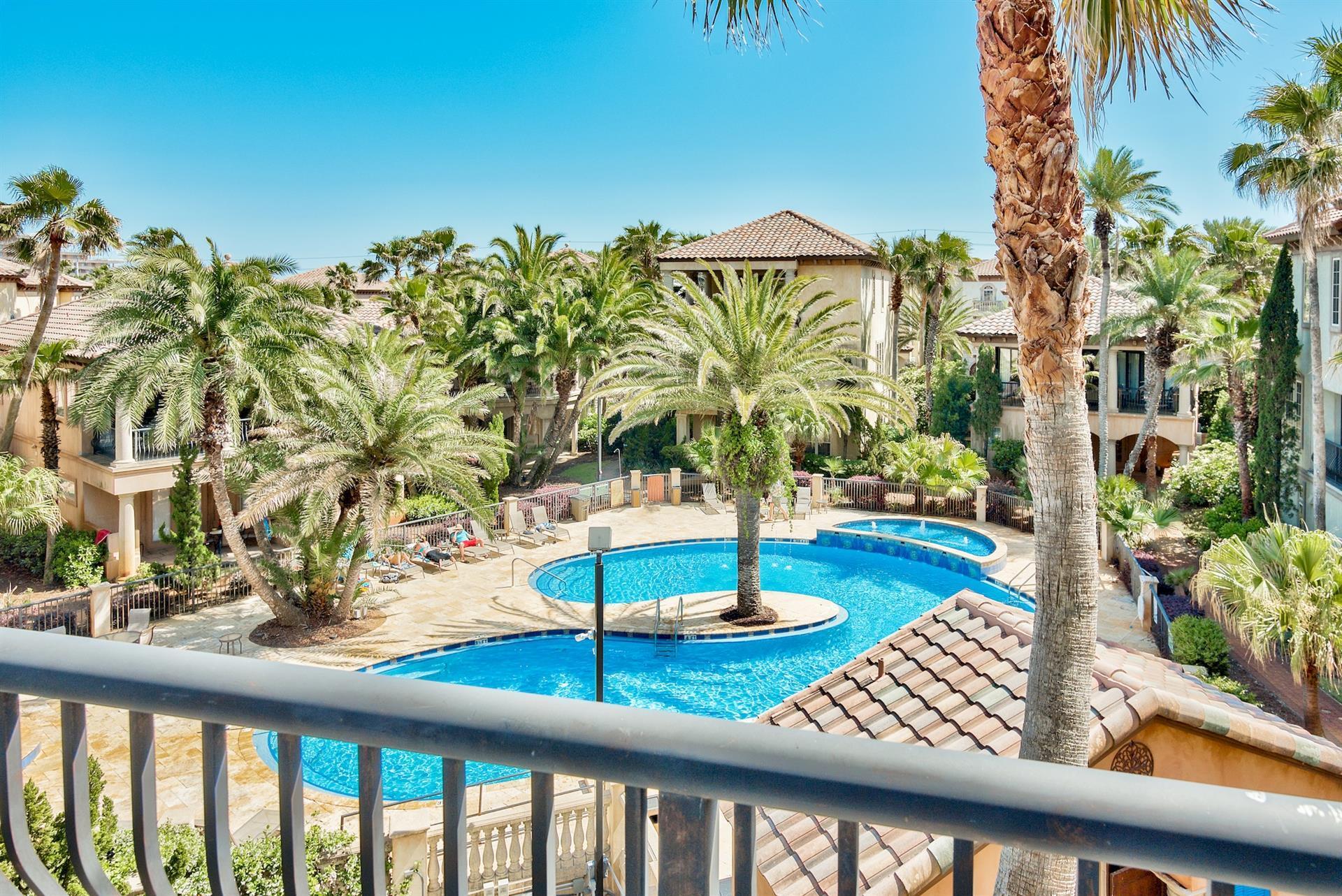 ST TROPEZ - Residential