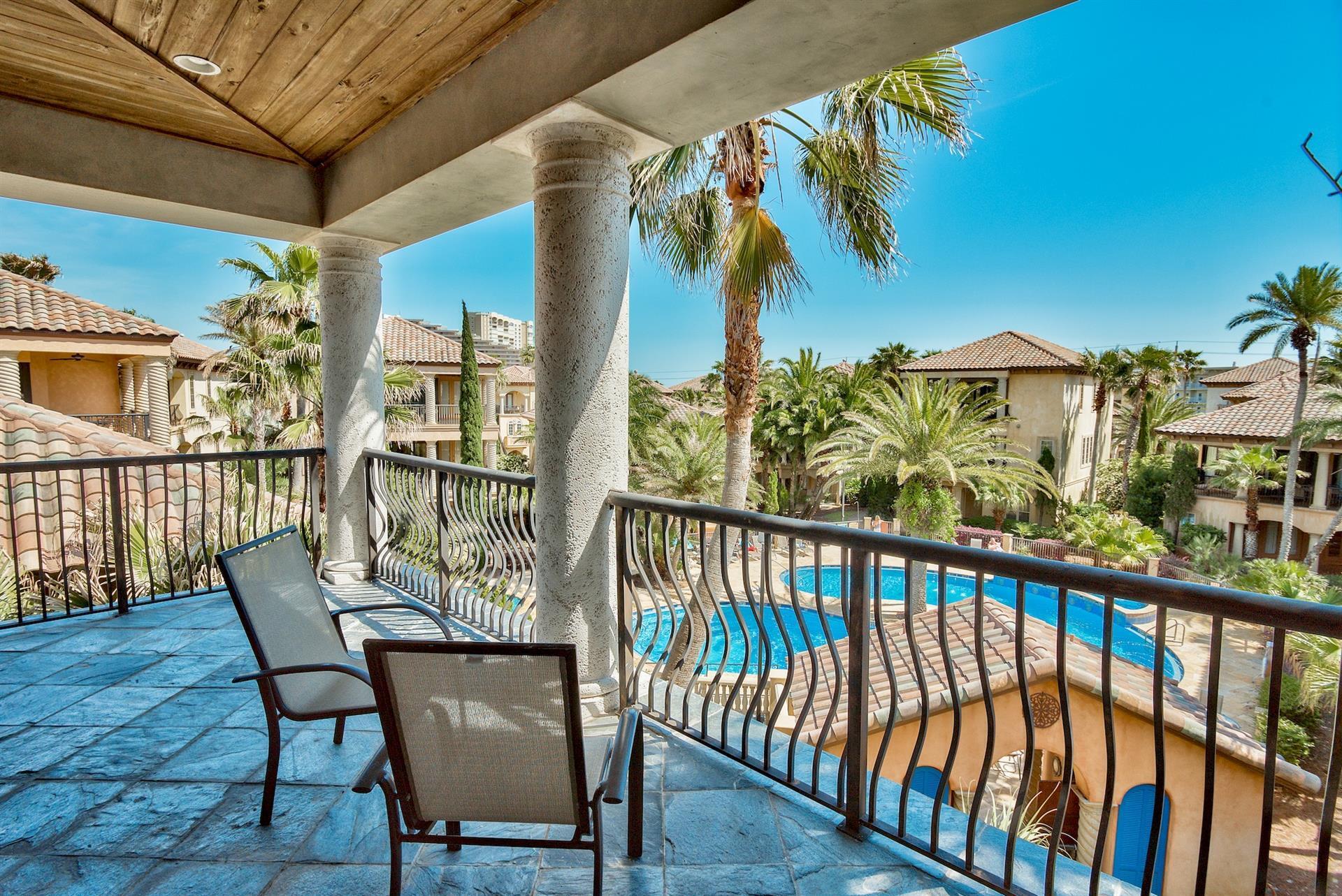 ST TROPEZ - Residential