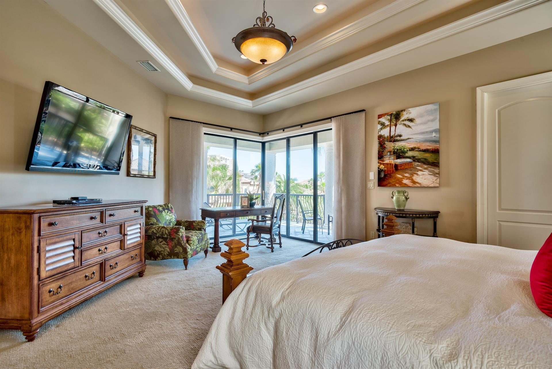 ST TROPEZ - Residential