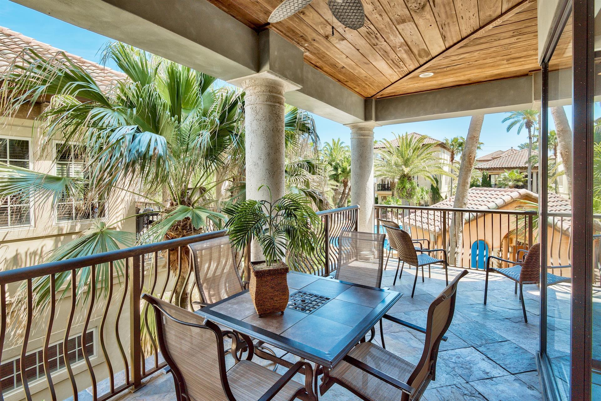 ST TROPEZ - Residential