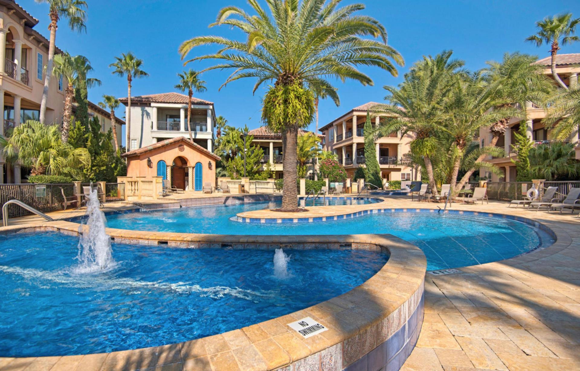 ST TROPEZ - Residential