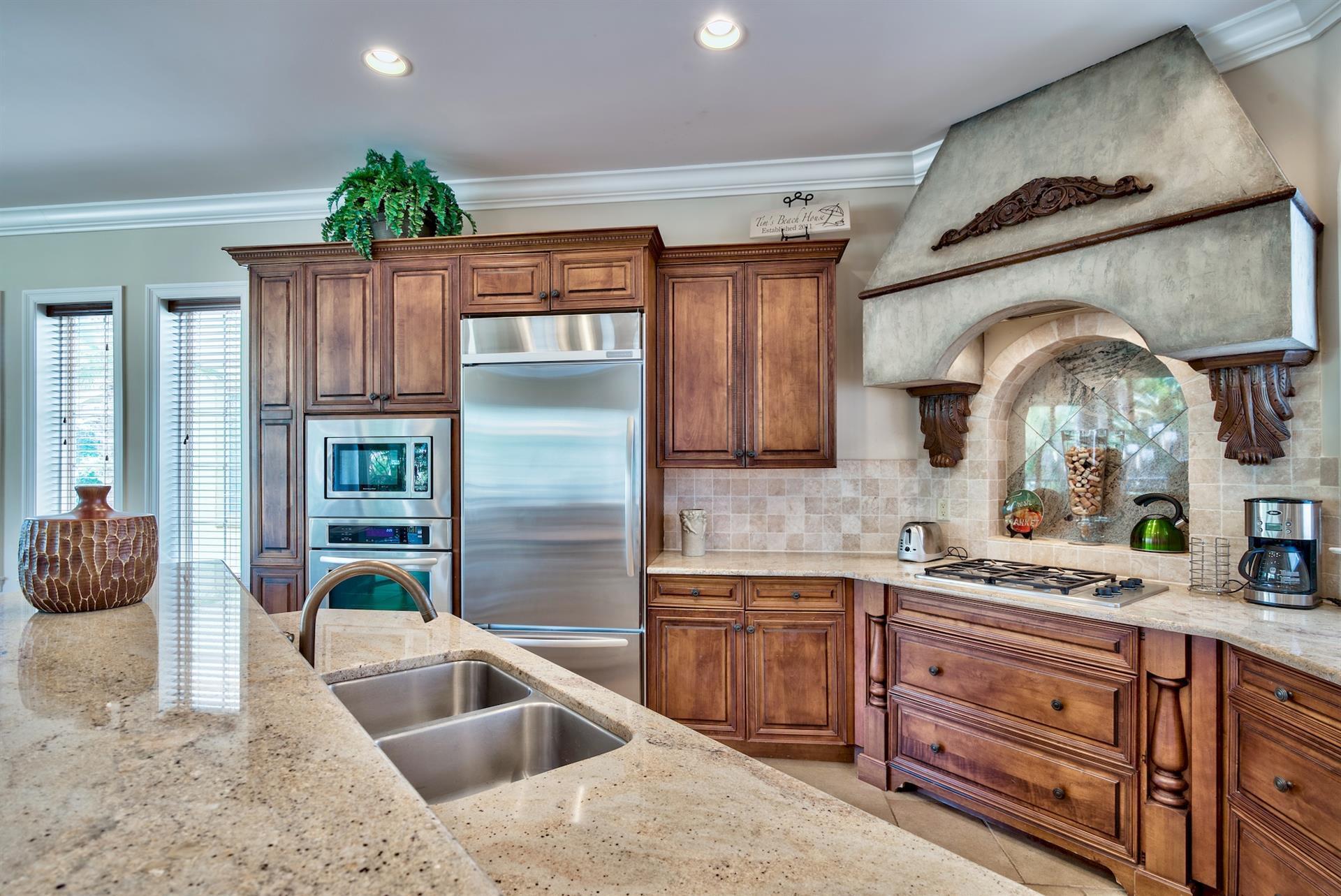 ST TROPEZ - Residential