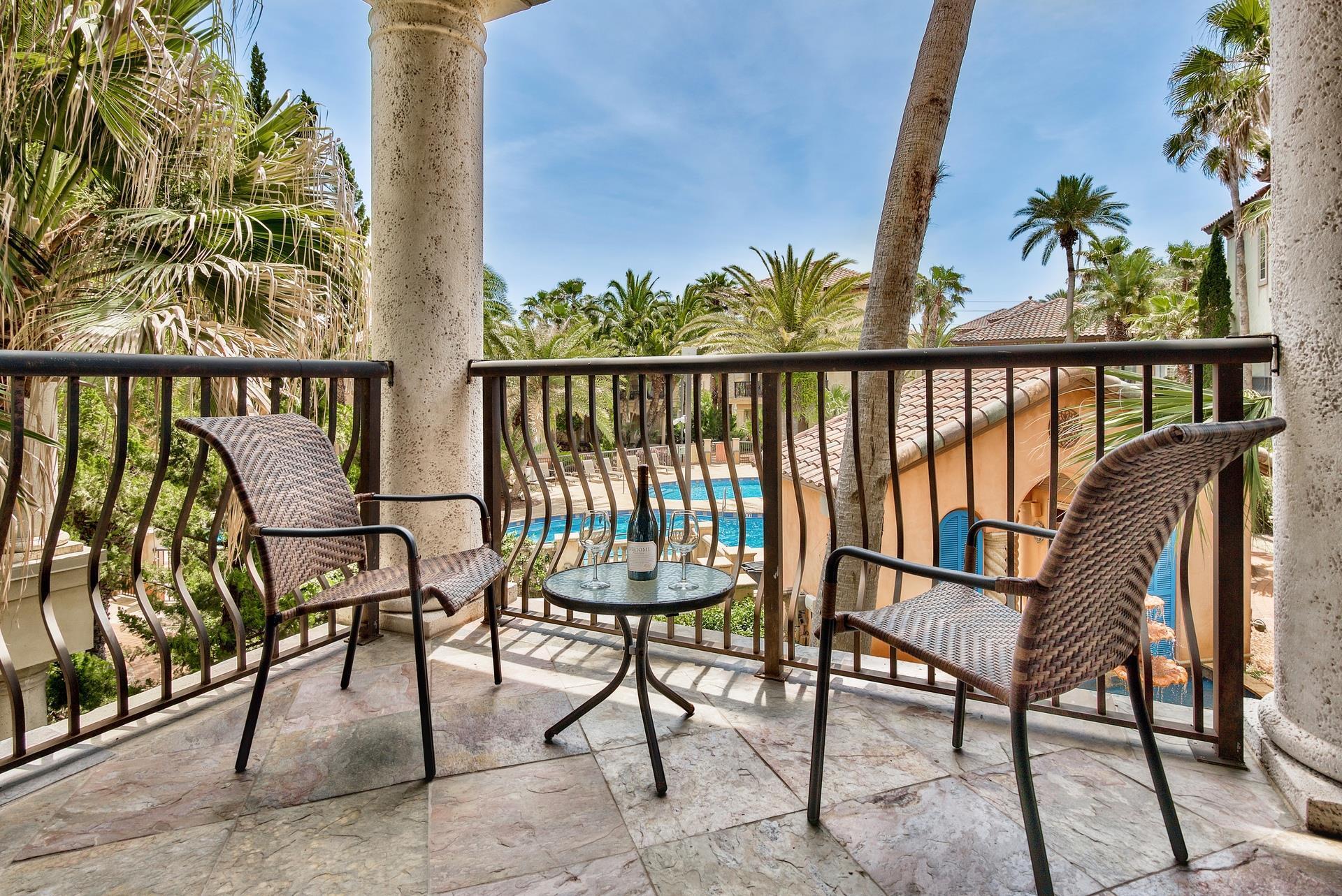 ST TROPEZ - Residential