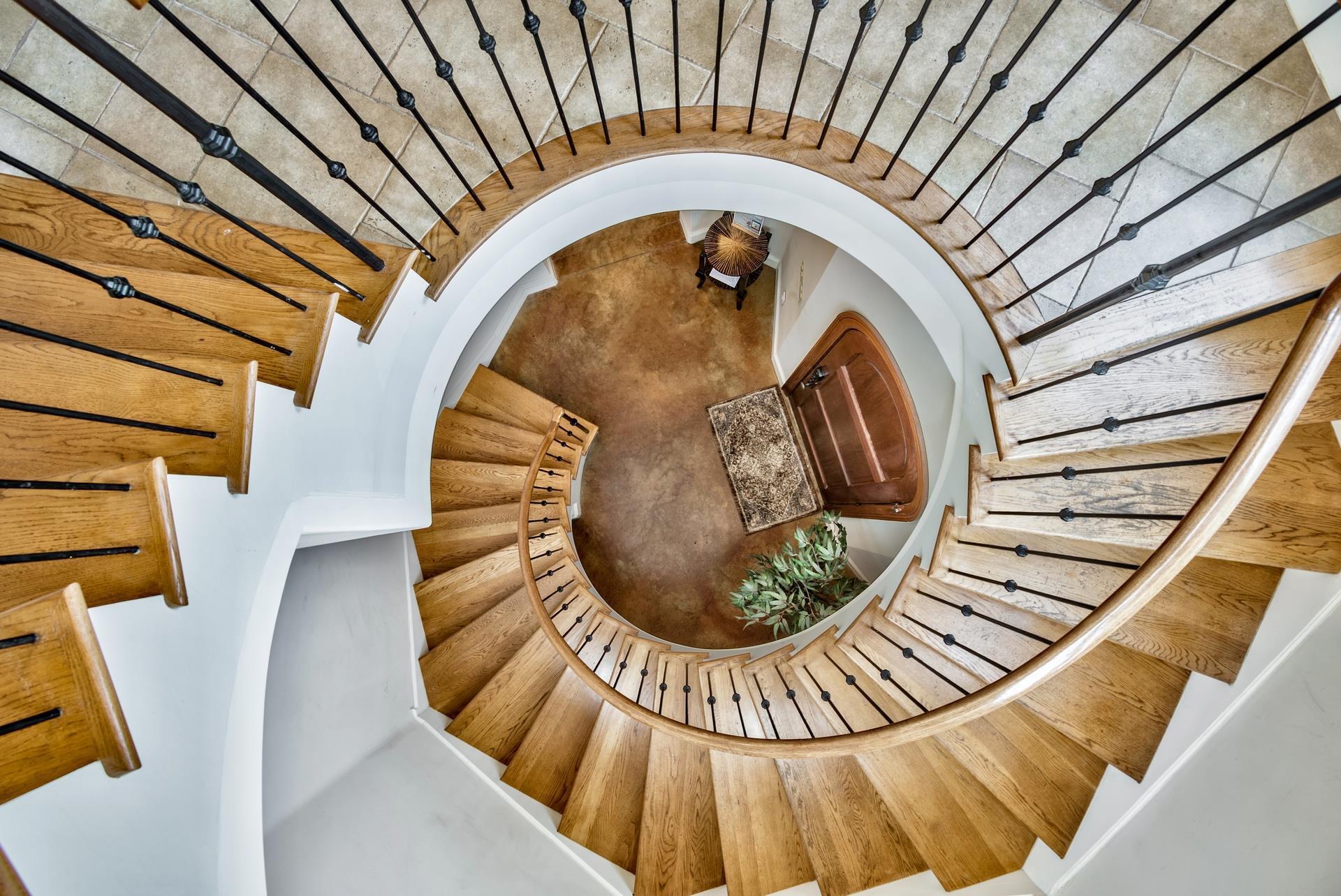 ST TROPEZ - Residential