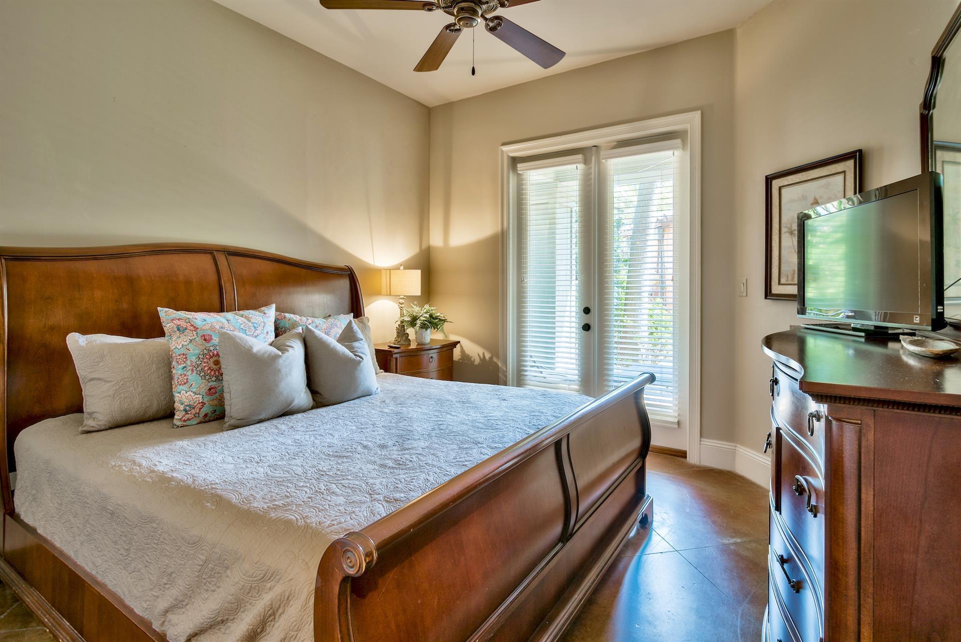 ST TROPEZ - Residential