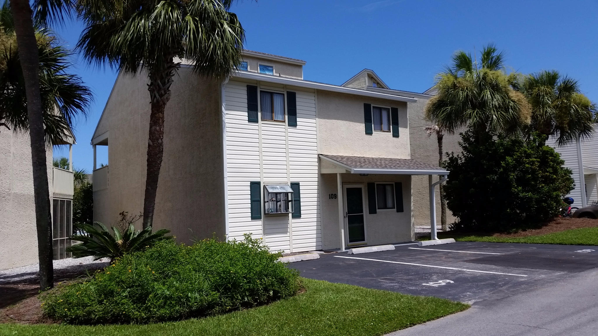 MISTY COVE T/H PH 1 - Residential