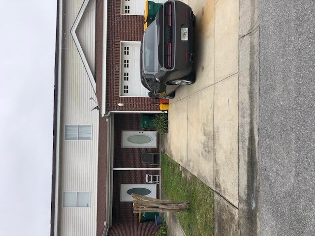 Attention all investors and first time home buyers this home is a pearl in central Destin located conveniently close to the beaches and easy back road access to avoid heavy traffic on highway 98. Don't delay! This home will sell quick!