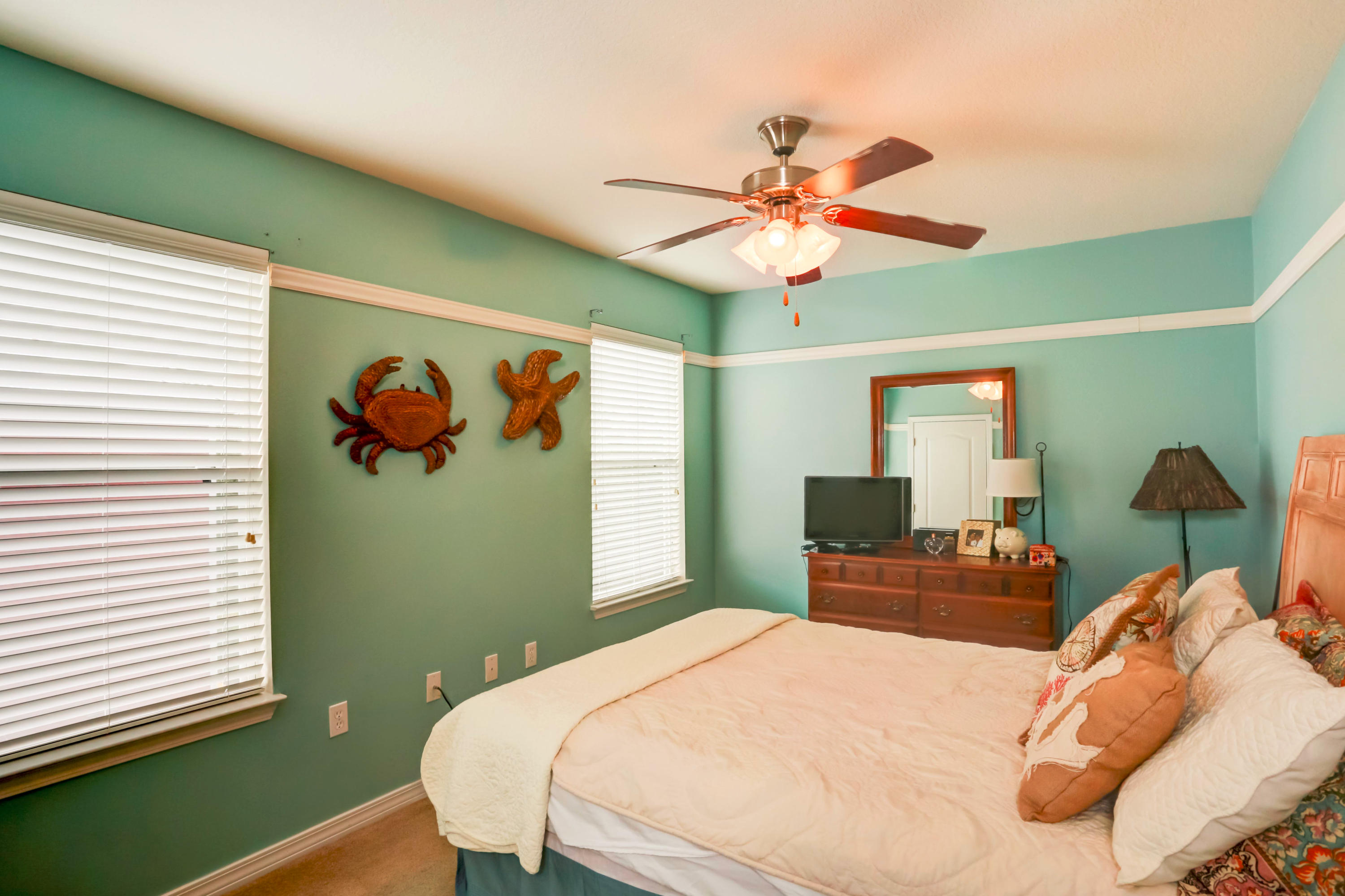 EAGLE BAY - Residential