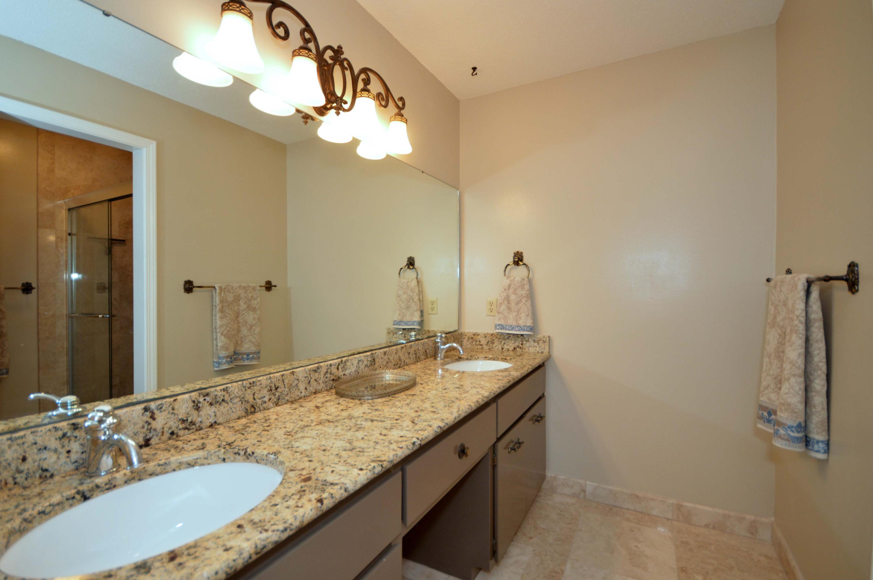 LAKE LORRAINE ESTATES - Residential