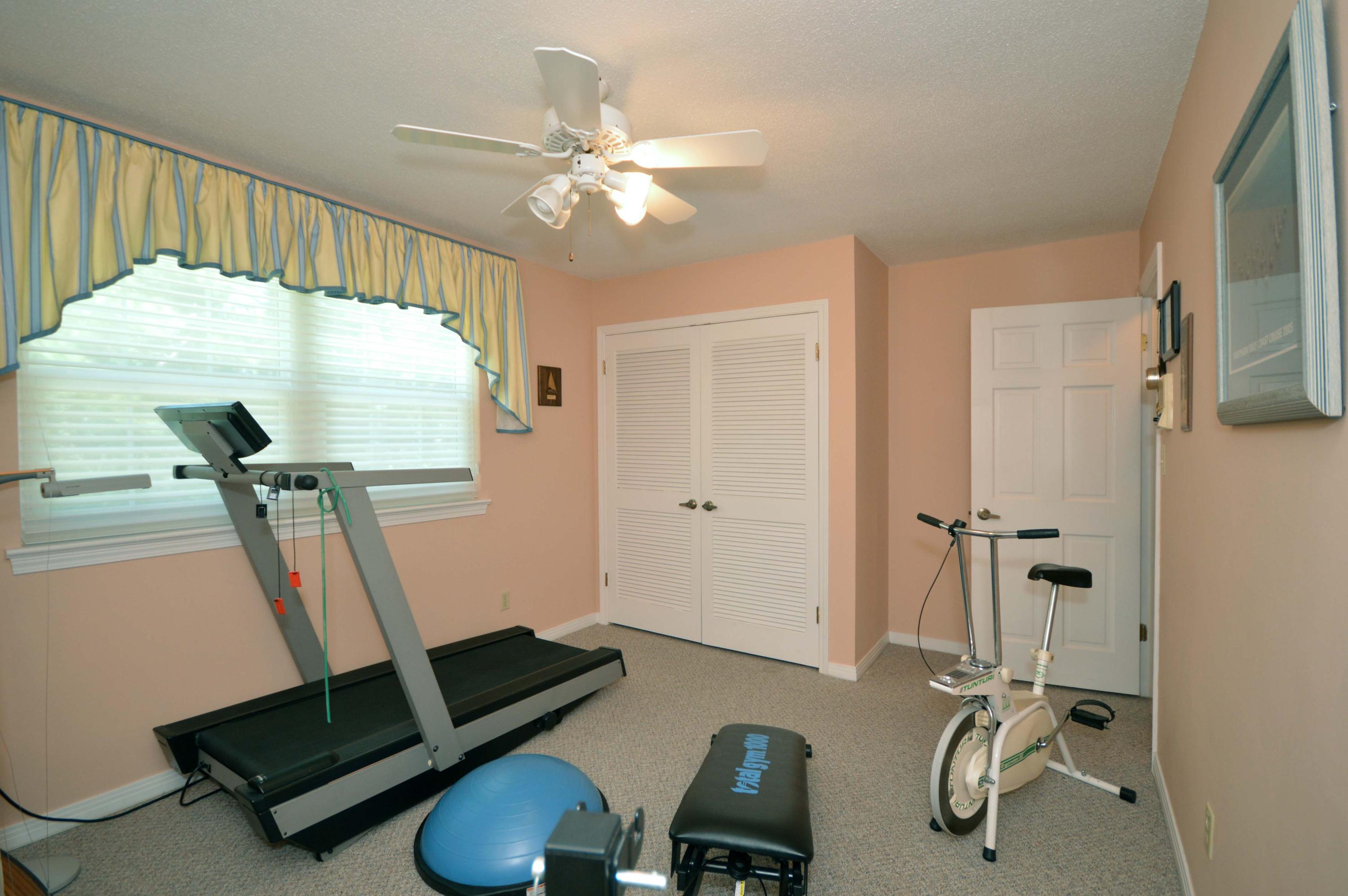 LAKE LORRAINE ESTATES - Residential