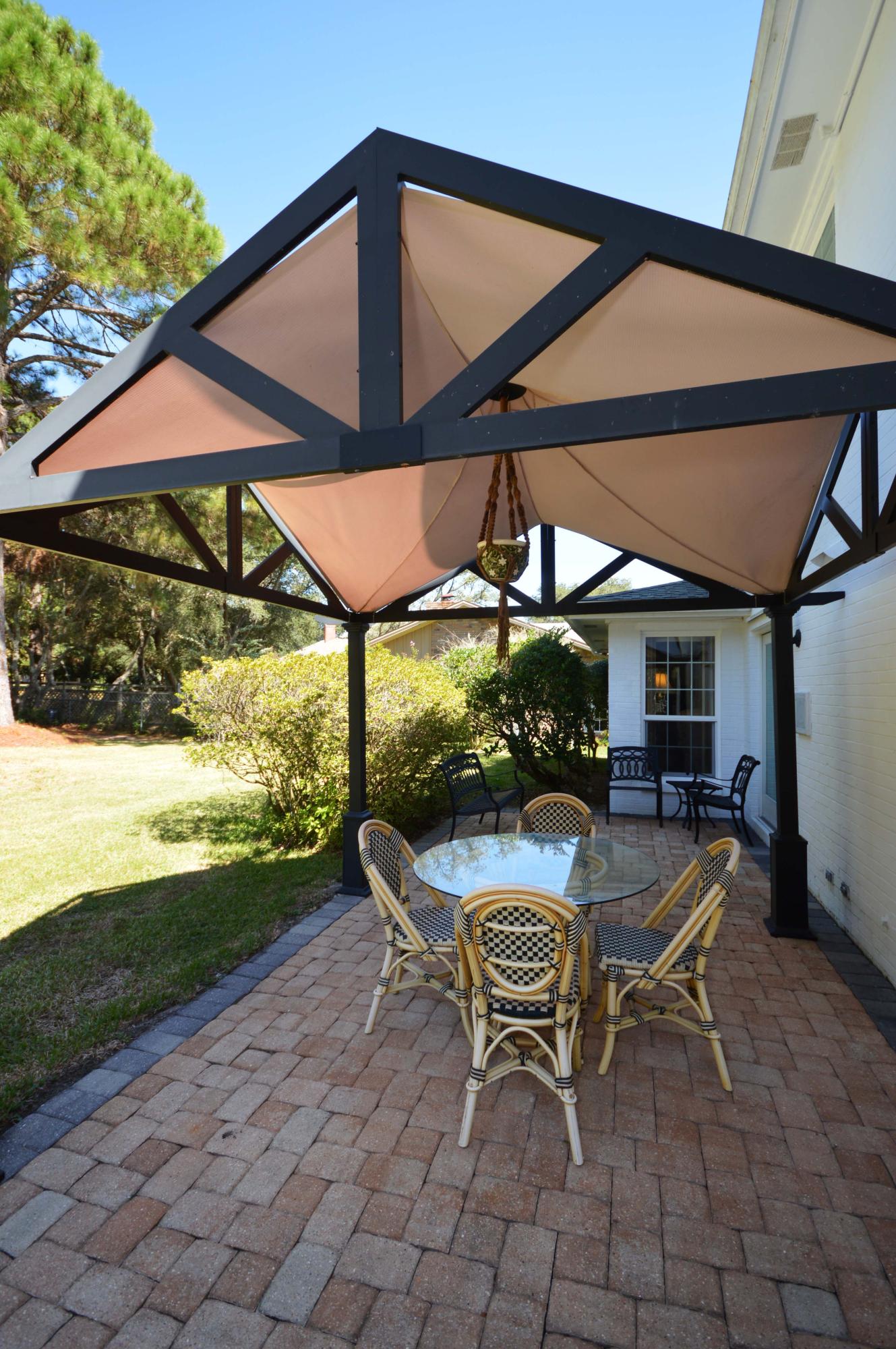 LAKE LORRAINE ESTATES - Residential