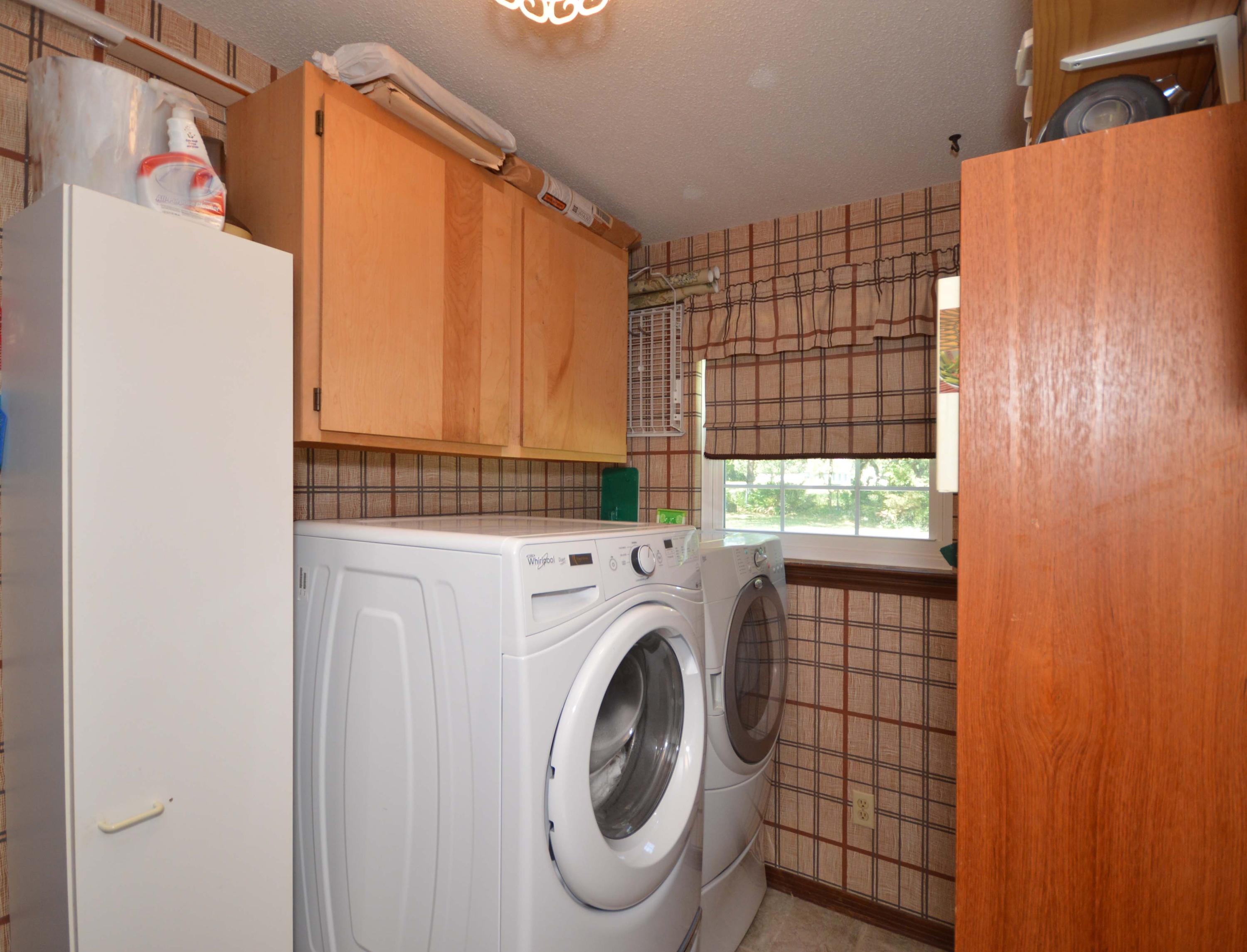 LAKE LORRAINE ESTATES - Residential