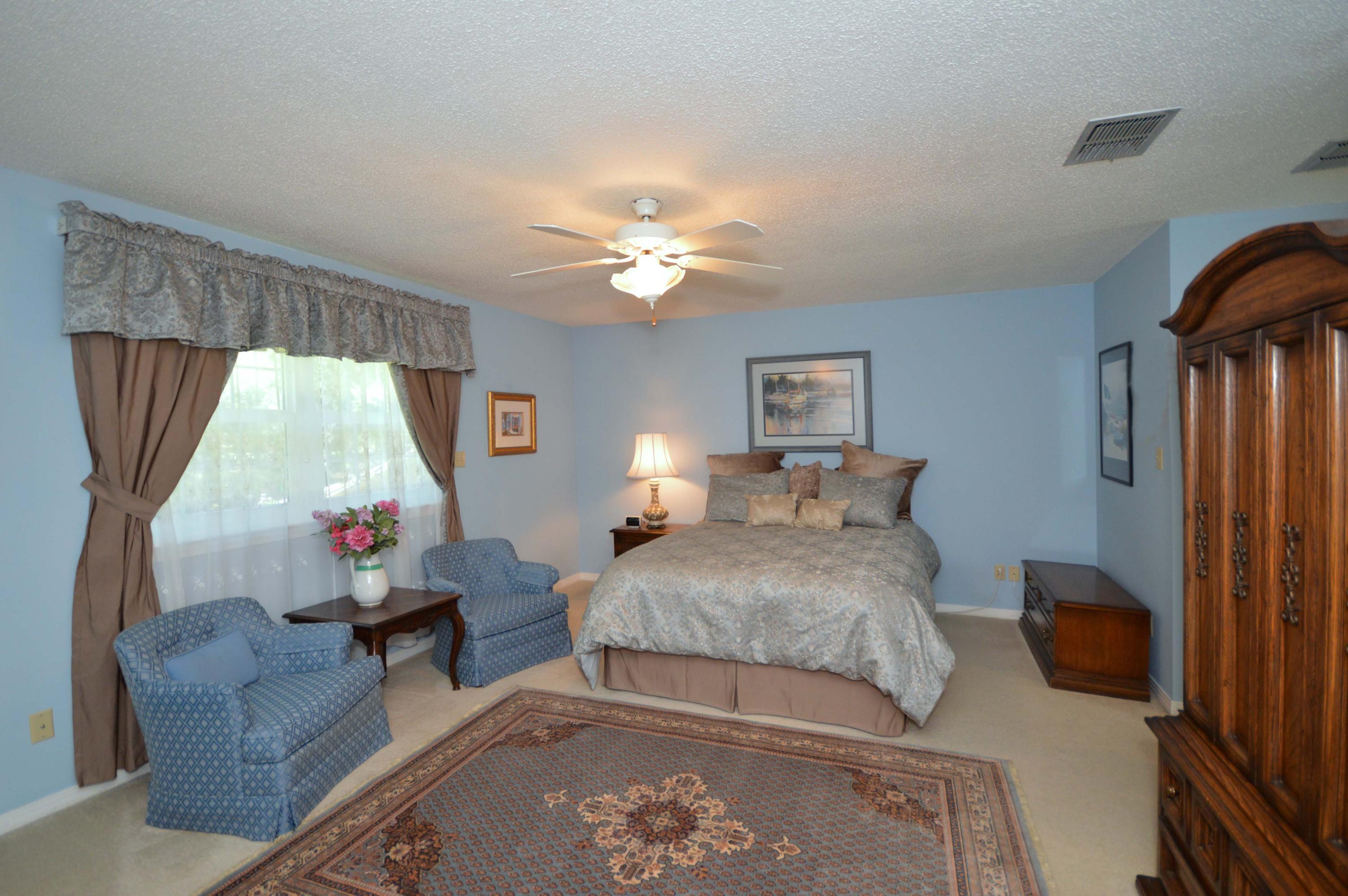 LAKE LORRAINE ESTATES - Residential