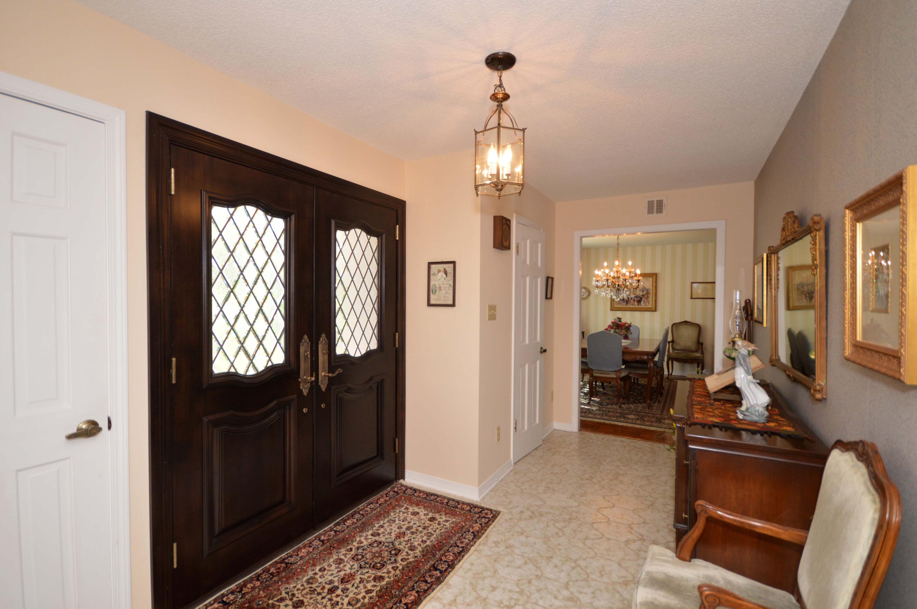 LAKE LORRAINE ESTATES - Residential