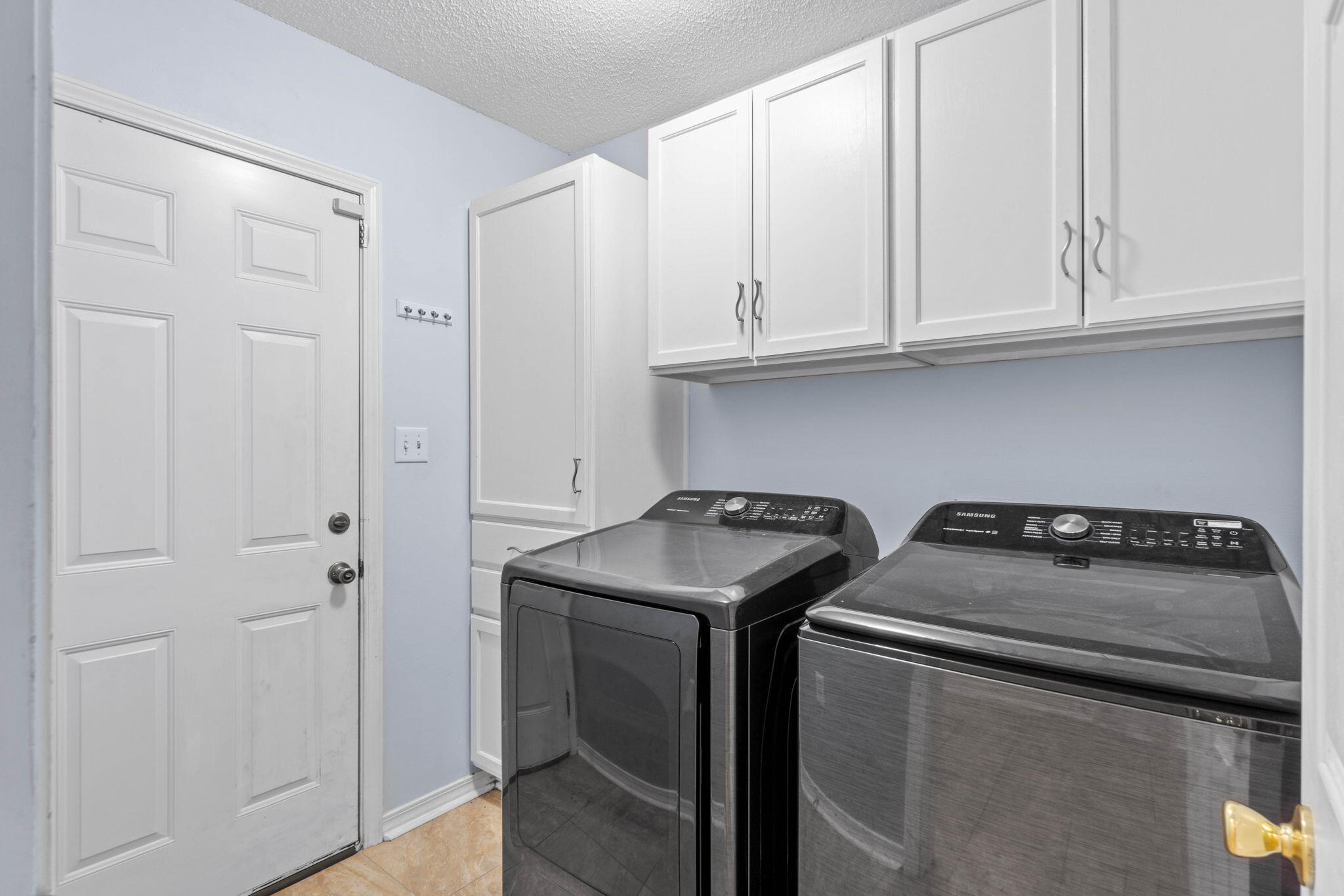 EMERALD VILLAGE S/D - Residential Lease