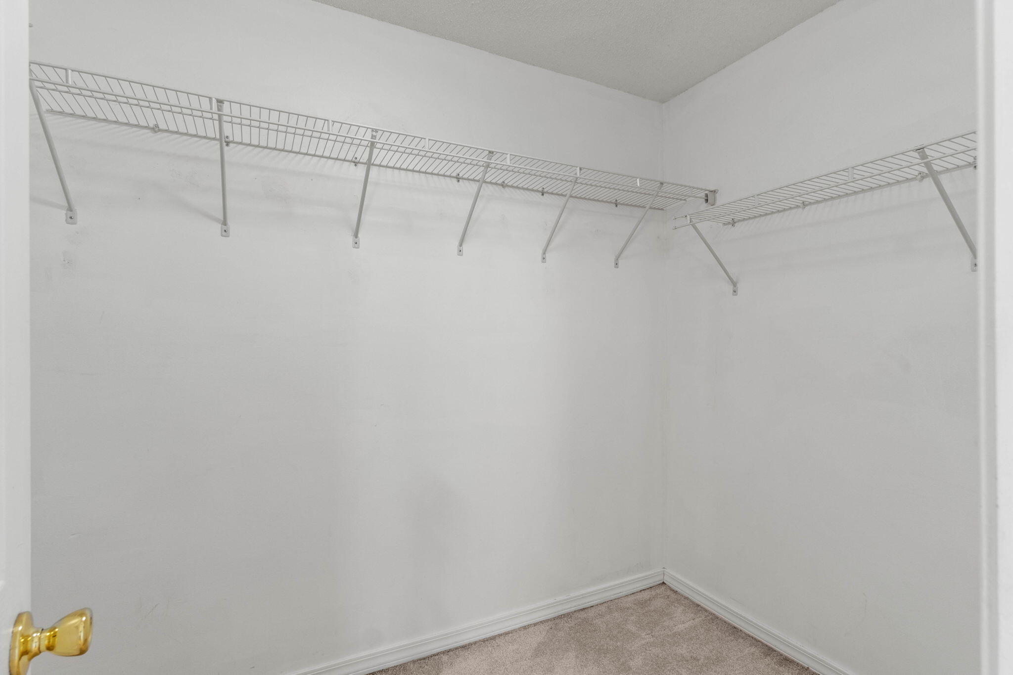 EMERALD VILLAGE S/D - Residential Lease