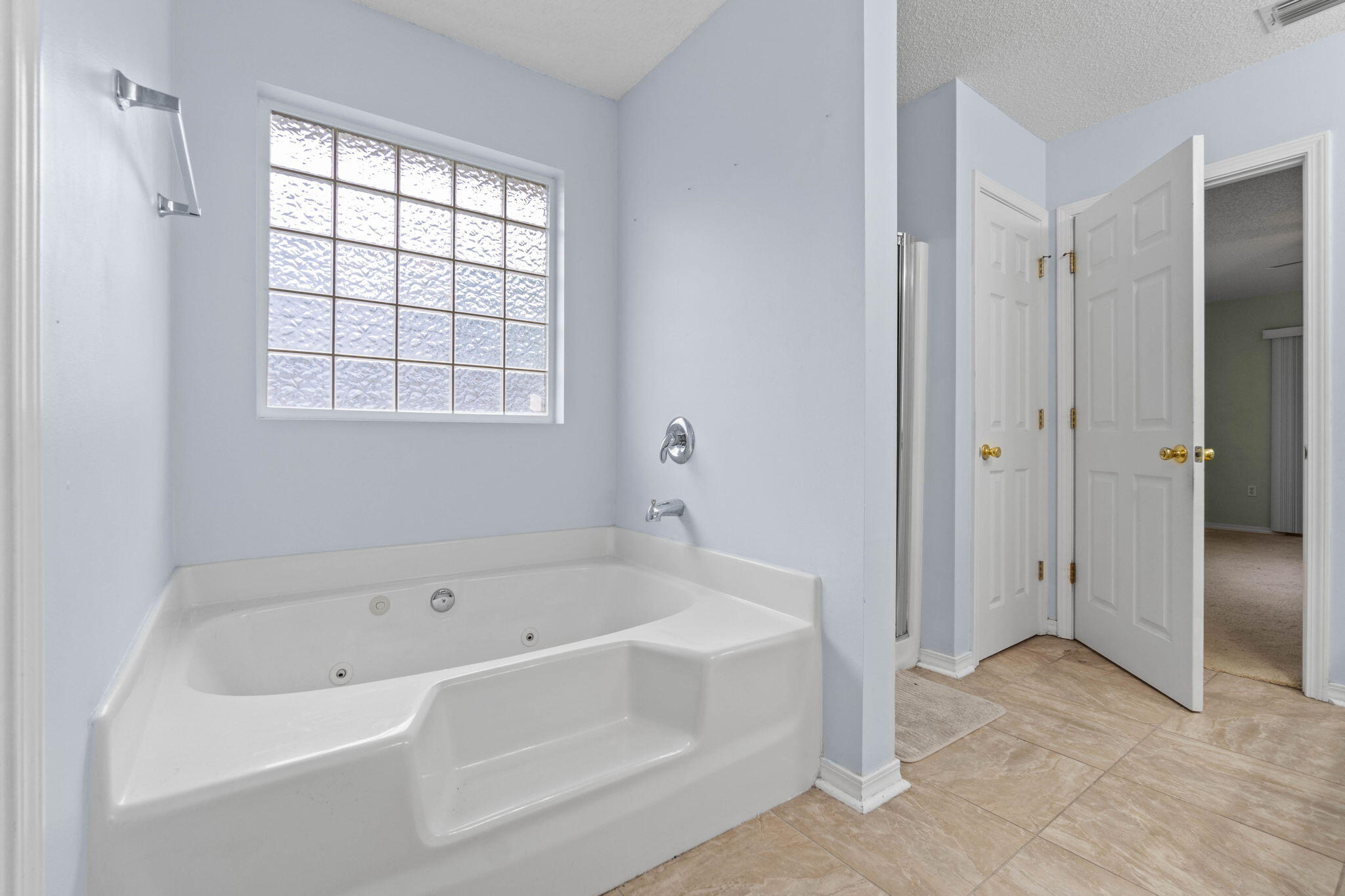 EMERALD VILLAGE S/D - Residential Lease