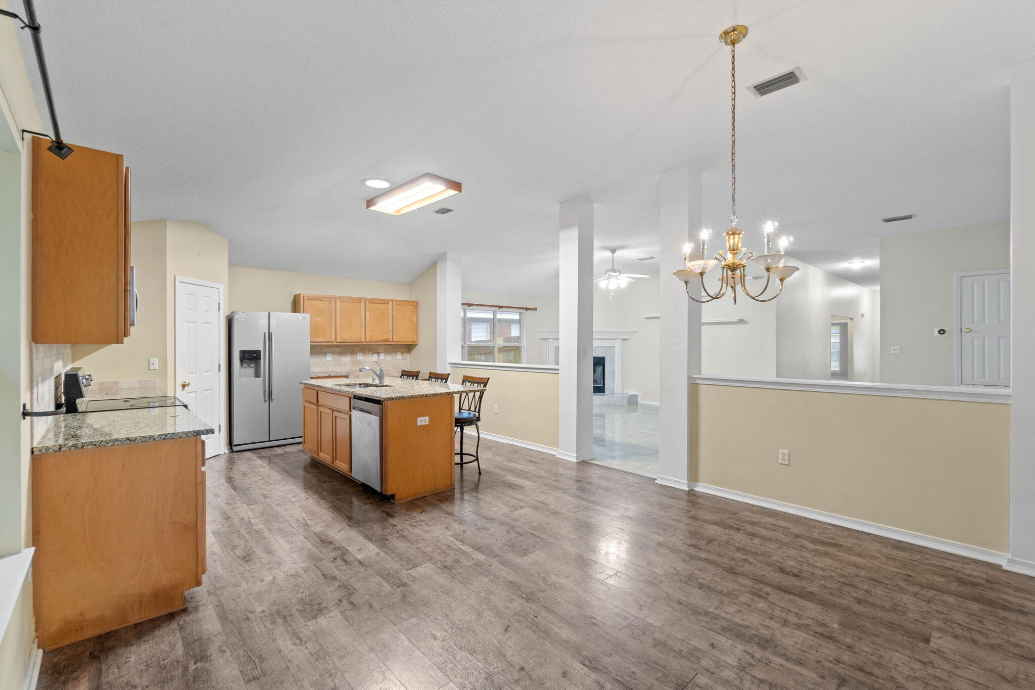 EMERALD VILLAGE S/D - Residential Lease