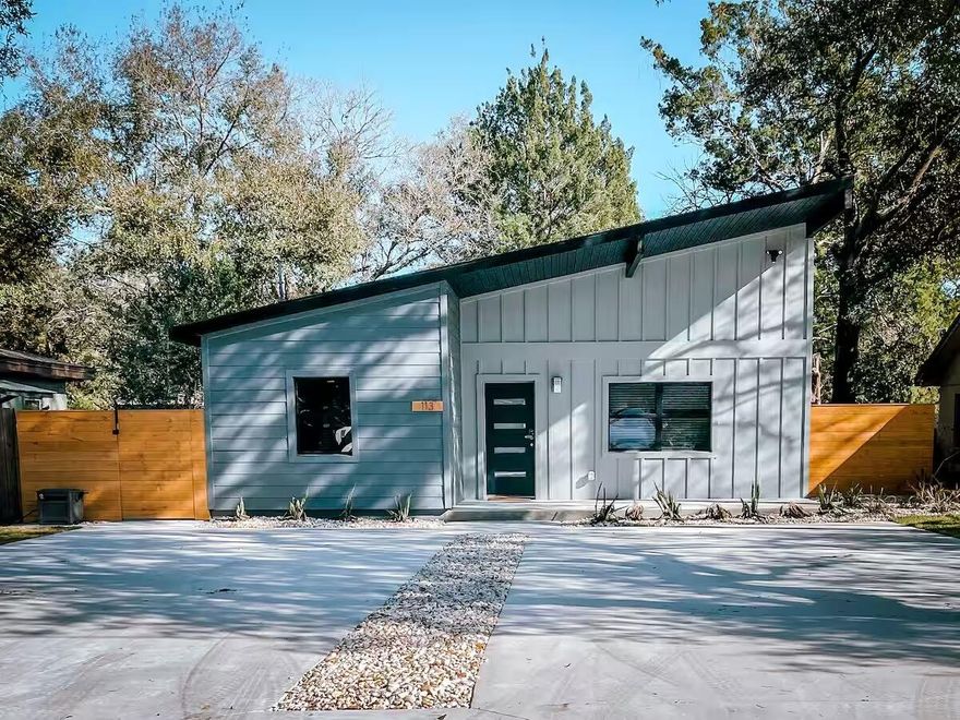 Beautifully updated, move-in ready 3bd/2ba home in the heart of Fort Walton Beach! This home has been thoughtfully updated, featuring new flooring, a modern kitchen, & fresh finishes that create a welcoming & contemporary feel.Inside, it has a comfortable, functional layout. The property was previously used as a short-term rental & is currently fully furnished down to kitchen essentials. The home is priced unfurnished, but furnishings can be negotiated separately. This offers flexibility for those planning to move right in or use the property as an investment.The exterior offers low-maintenance living w/ artificial turf landscaping. Conveniently located near shopping, beaches, schools, & military bases, this home provides quick access to everything Fort Walton has to offer!