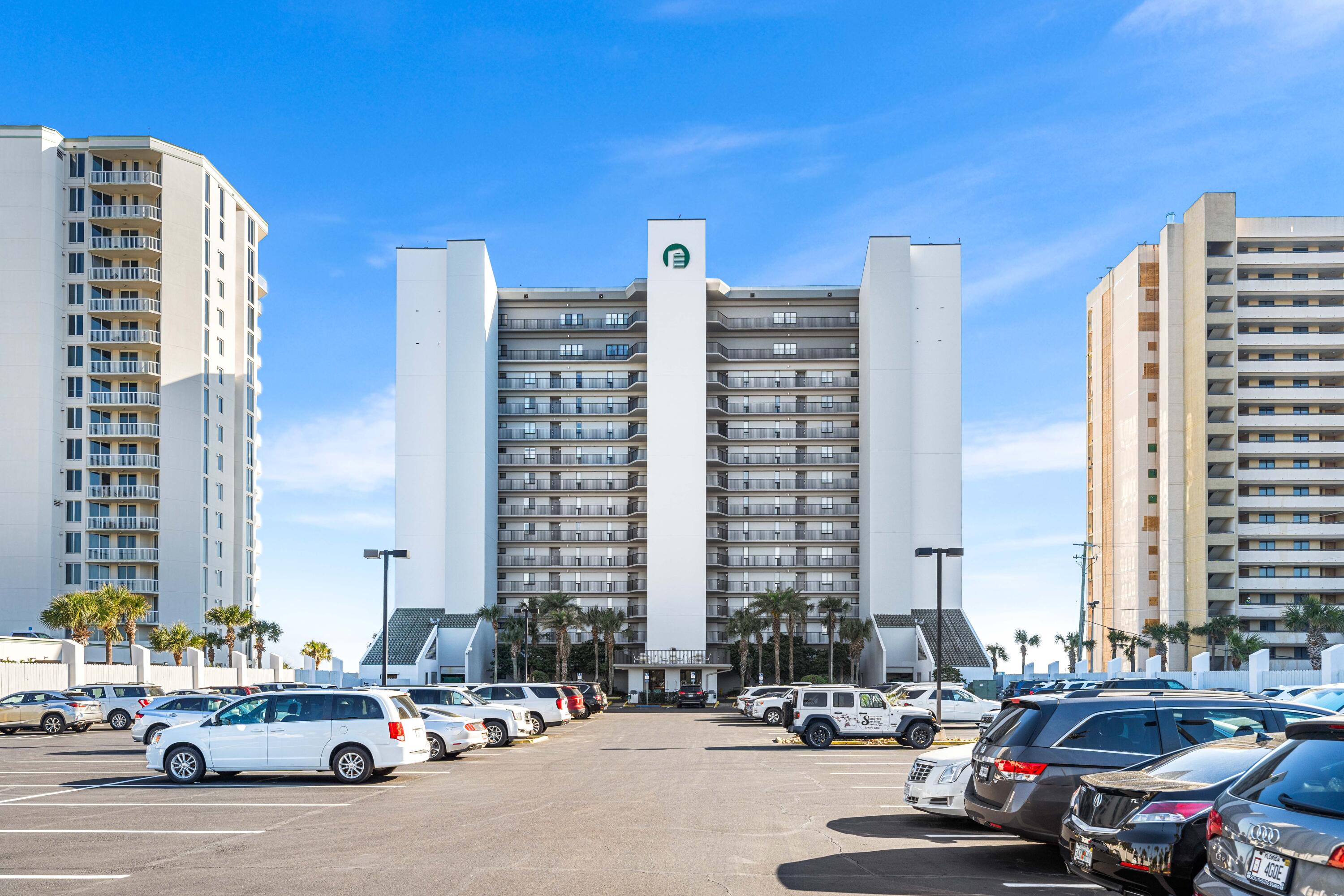 Emerald Towers Condiminium - Residential