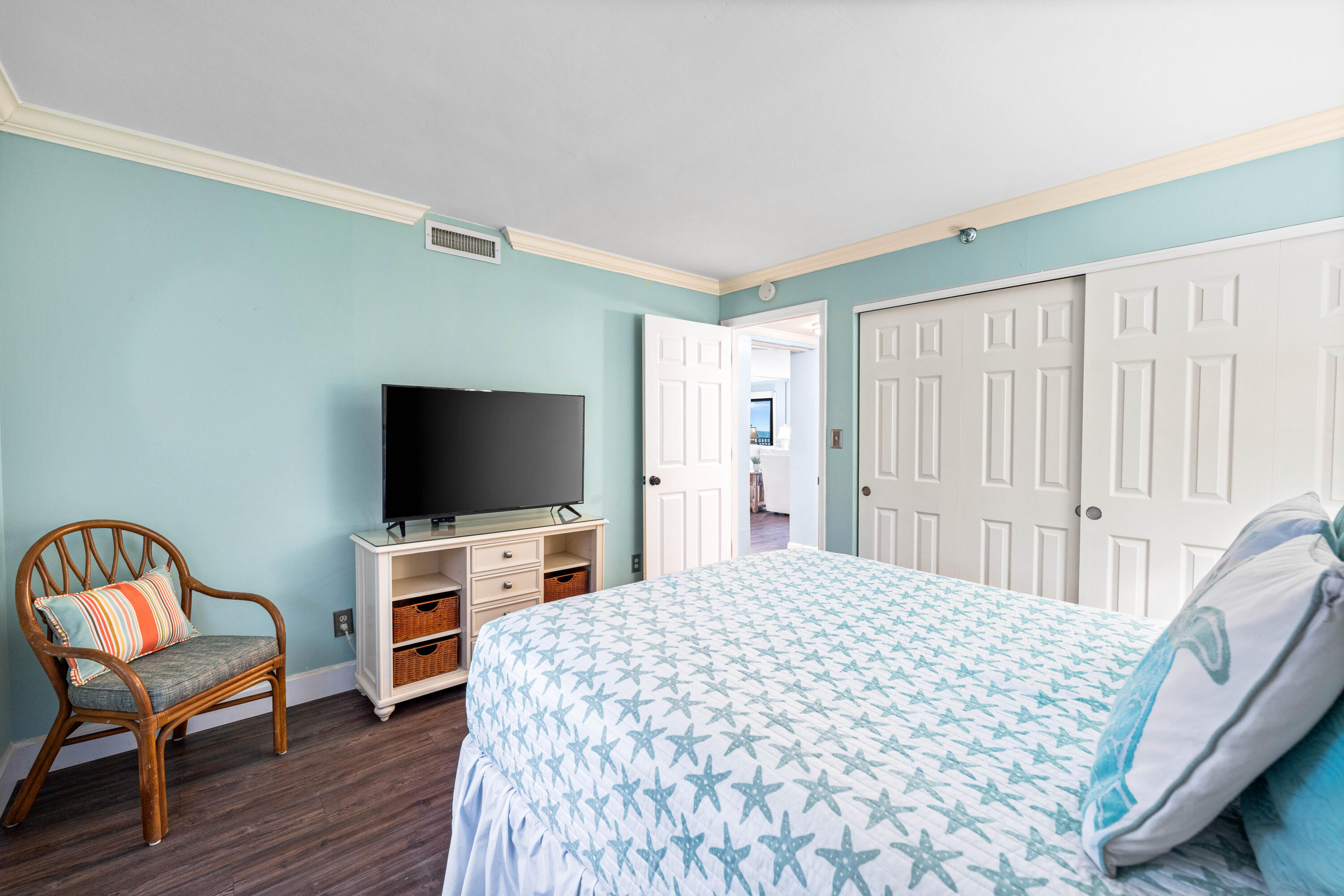Emerald Towers Condiminium - Residential
