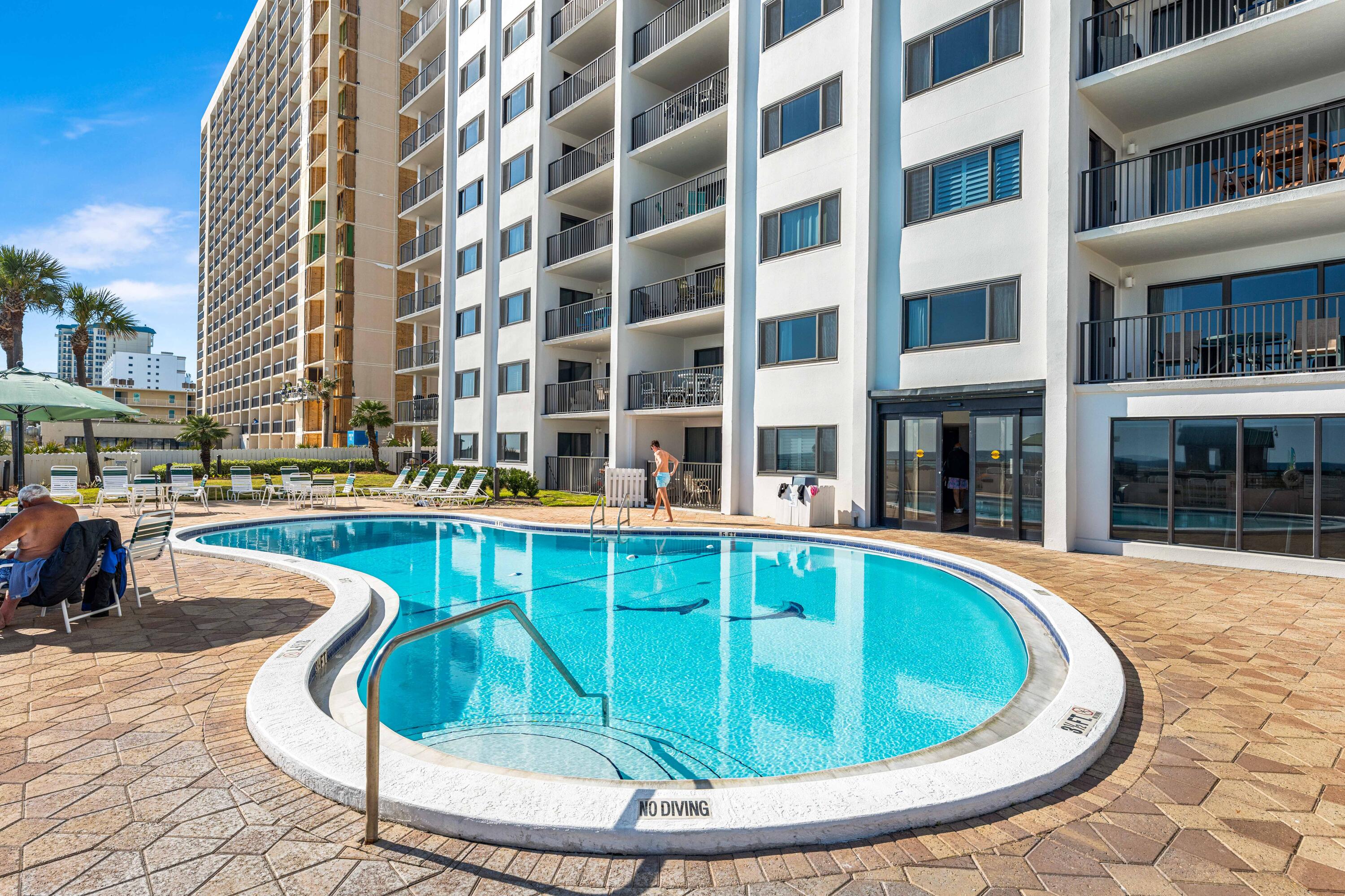 Emerald Towers Condiminium - Residential