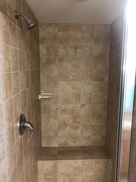 THE PALMS OF DESTIN - Residential Lease