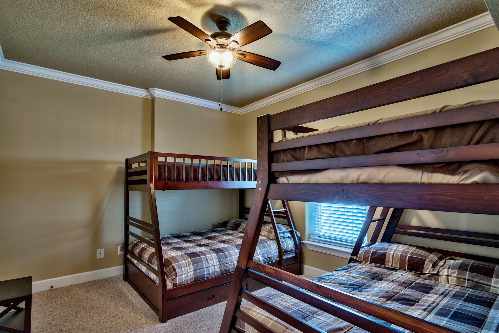 TROPIC WINDS - Residential