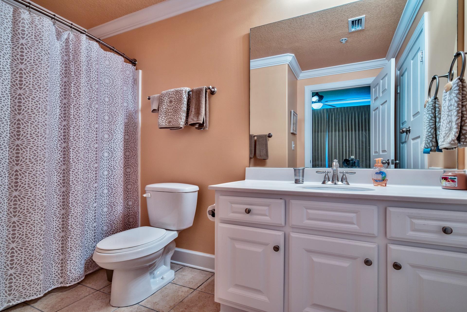 TROPIC WINDS - Residential