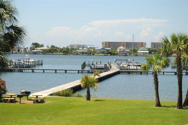 PIRATES BAY PH 1 - Residential