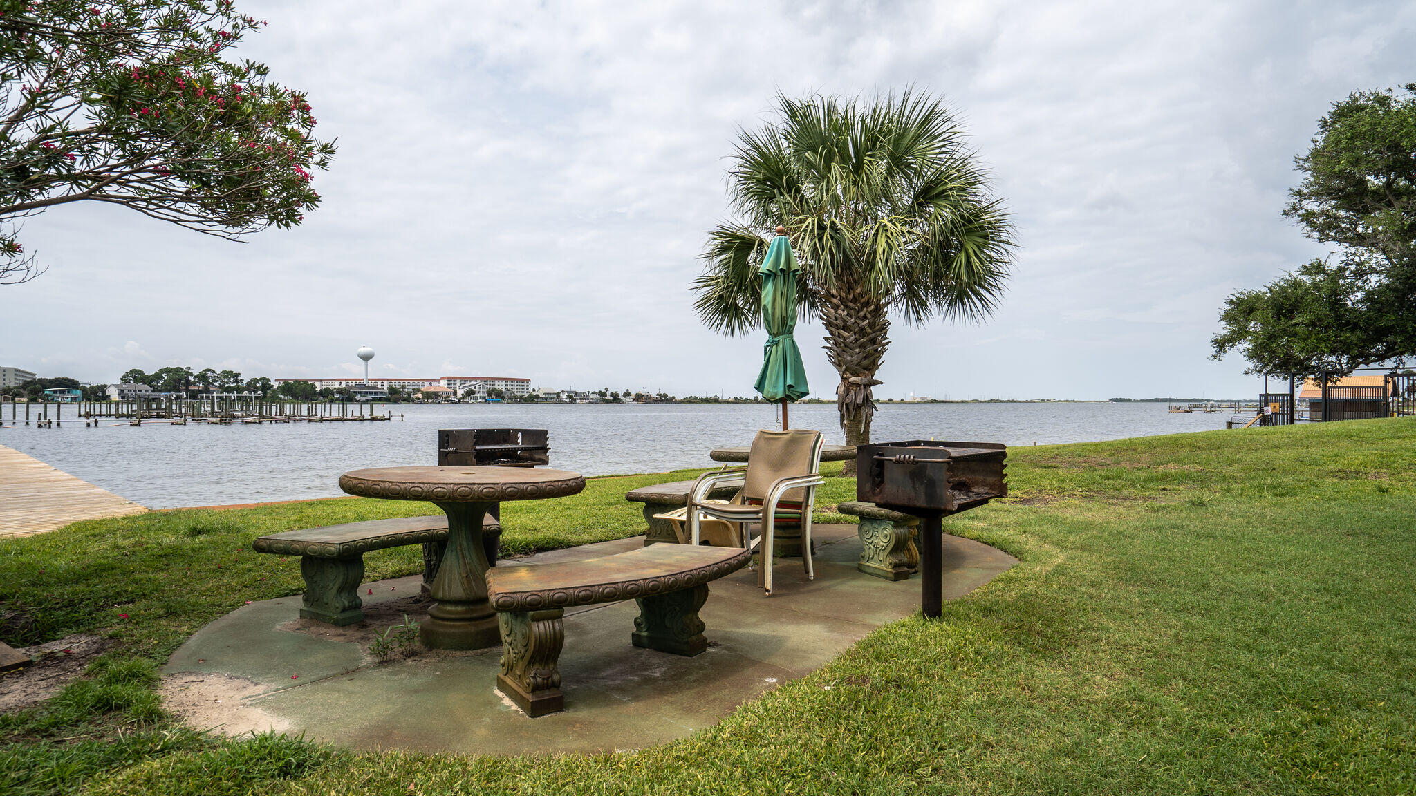 PIRATES BAY PH 1 - Residential