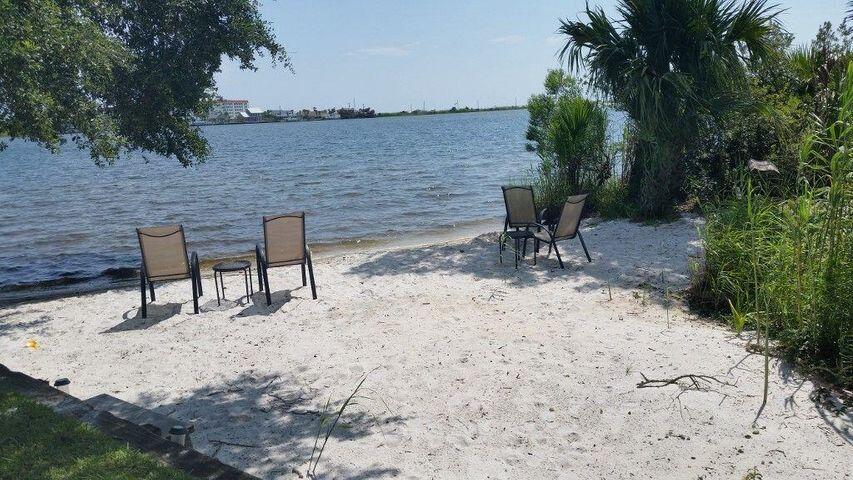 PIRATES BAY PH 1 - Residential