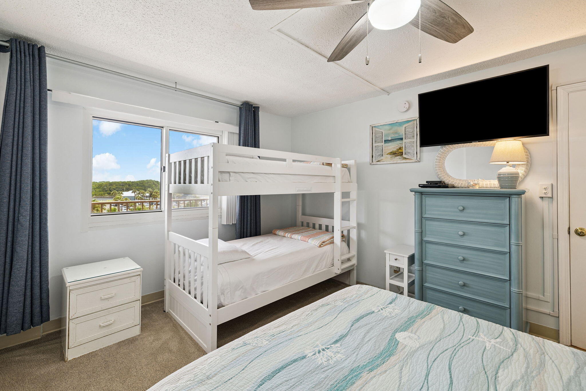 PINNACLE PORT - Residential