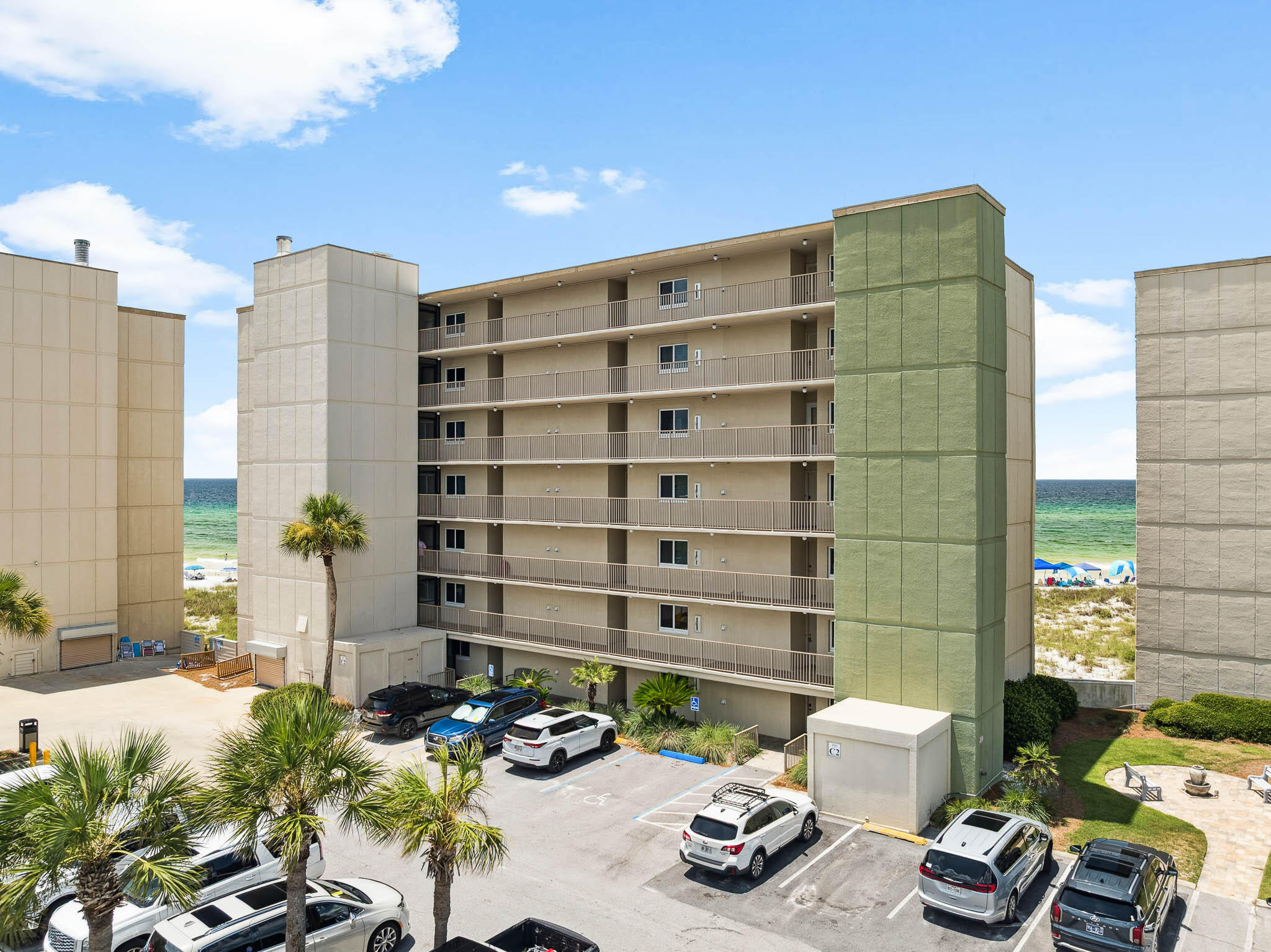 PINNACLE PORT - Residential