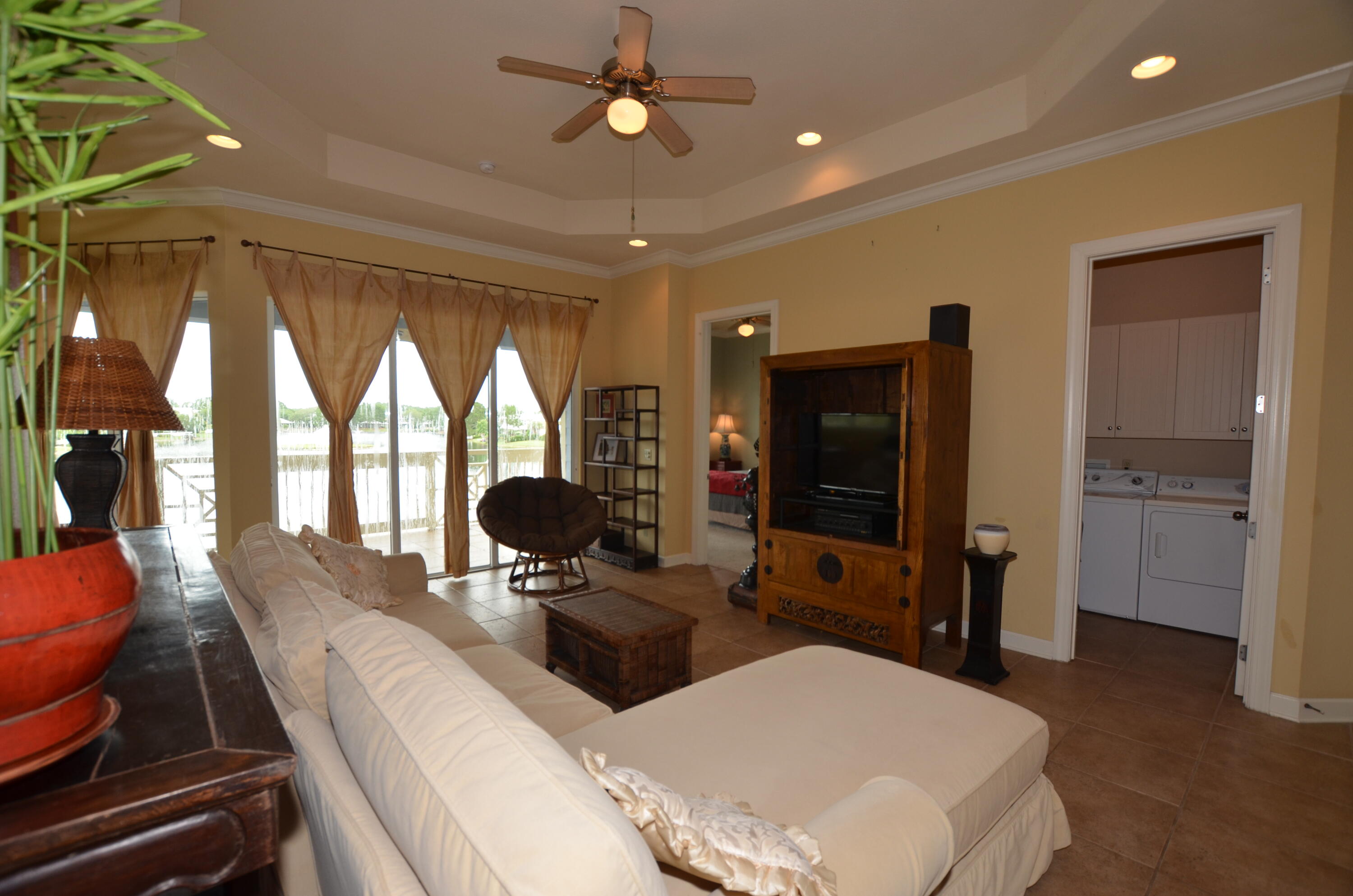 CRYSTAL COVE - Residential Lease