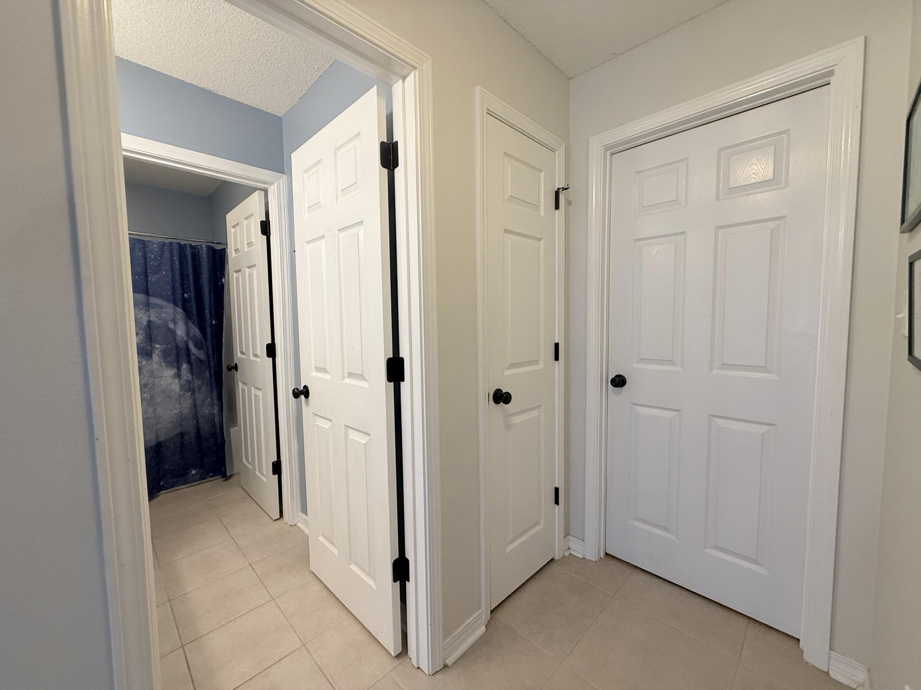 CREETWOODS - Residential Lease