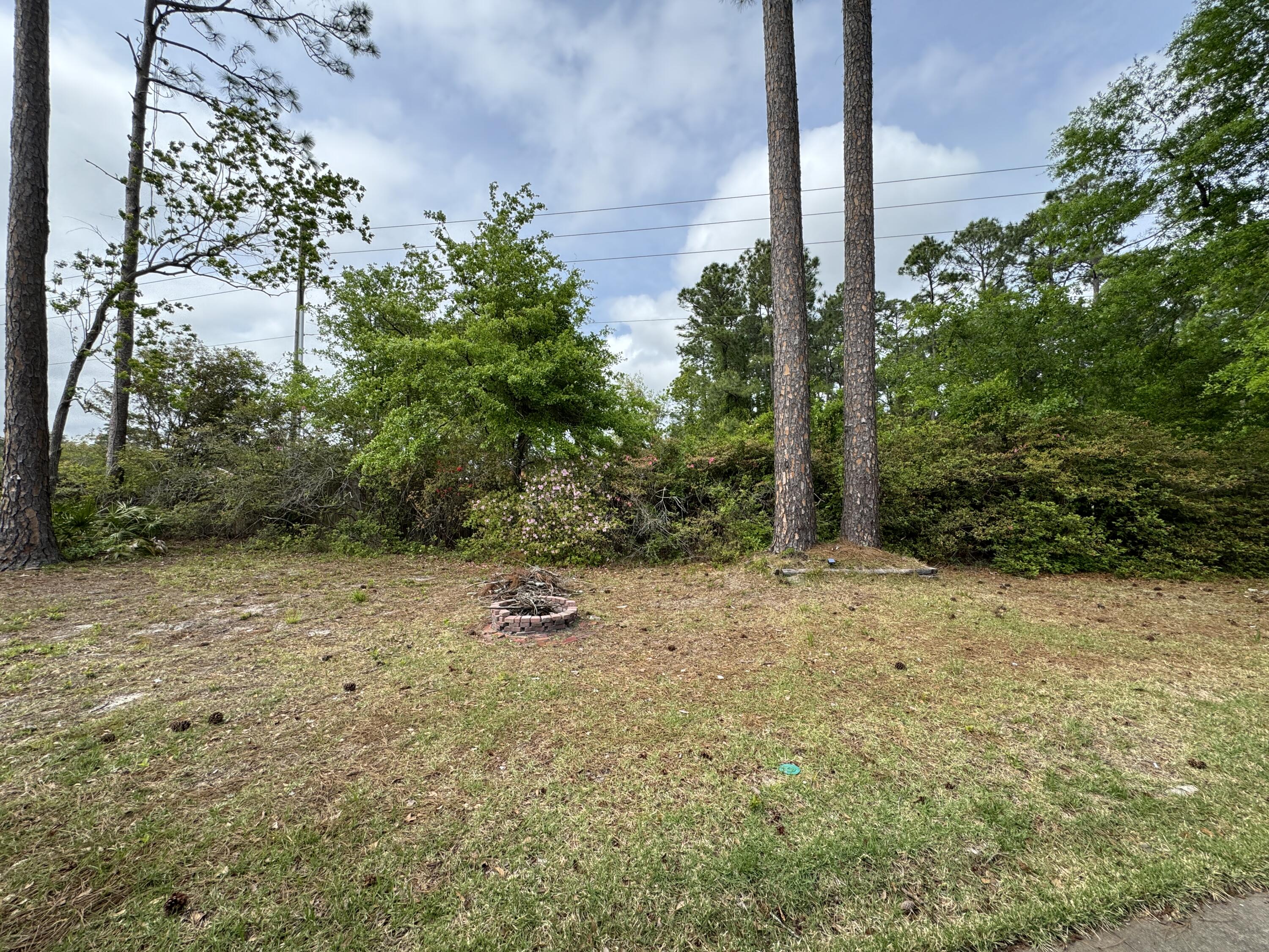 PALM ESTATES UNIT 2 - Residential Lease