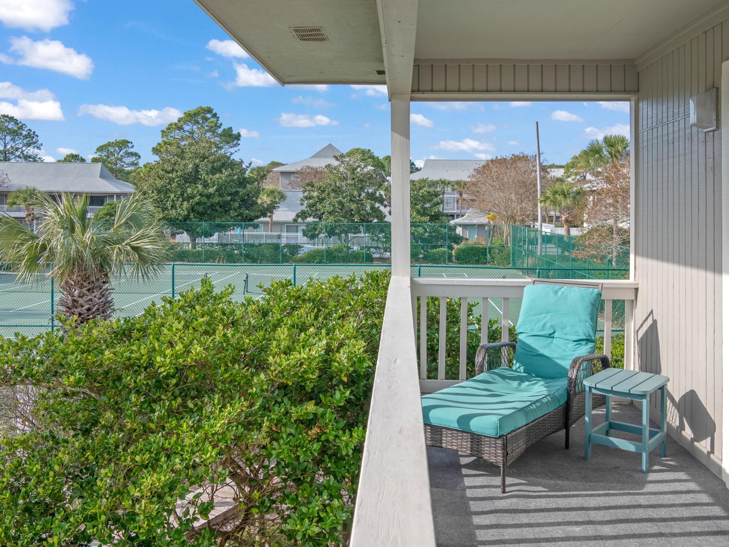 BEACHWOOD VILLAS CONDO - Residential