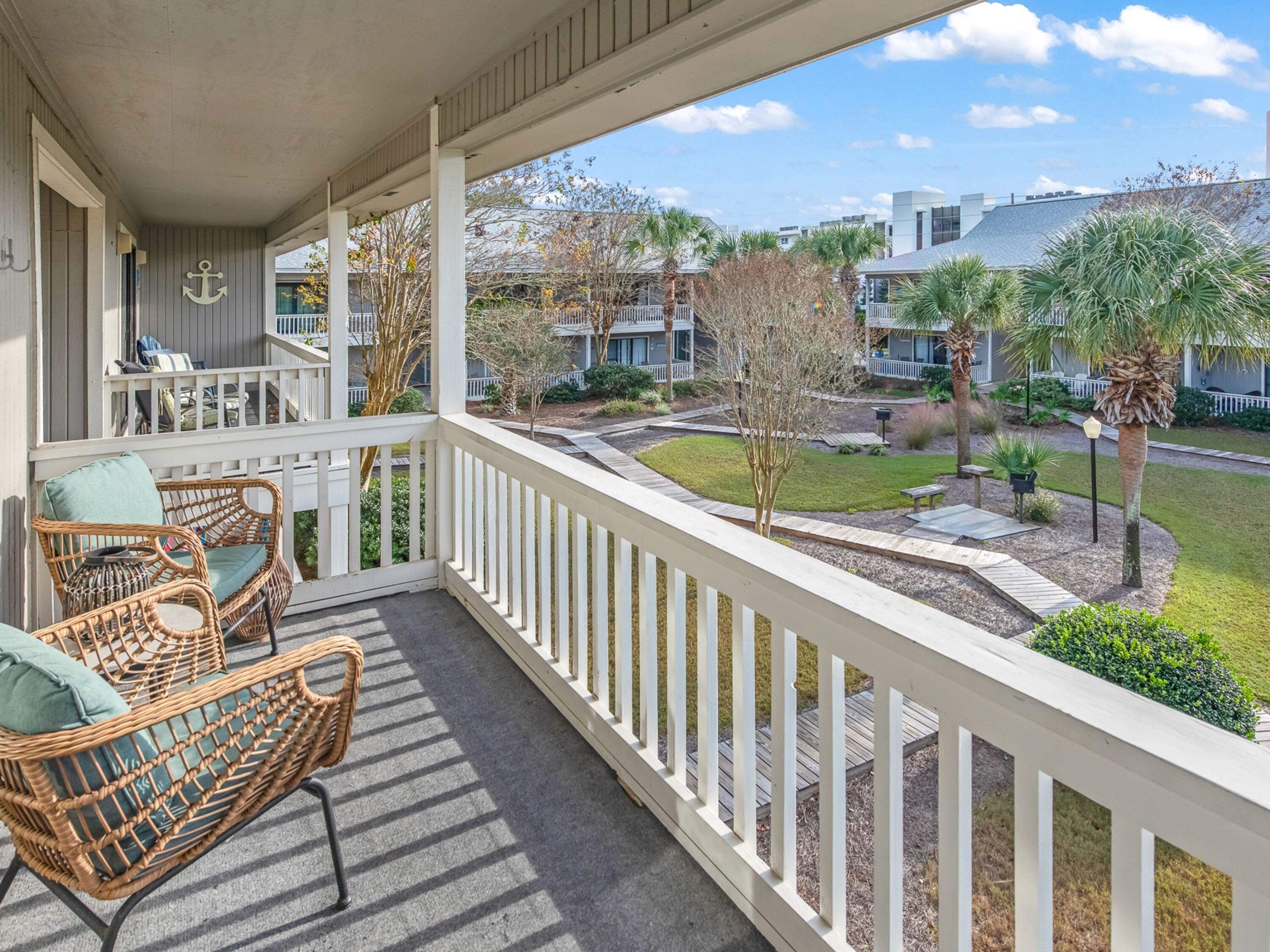 BEACHWOOD VILLAS CONDO - Residential