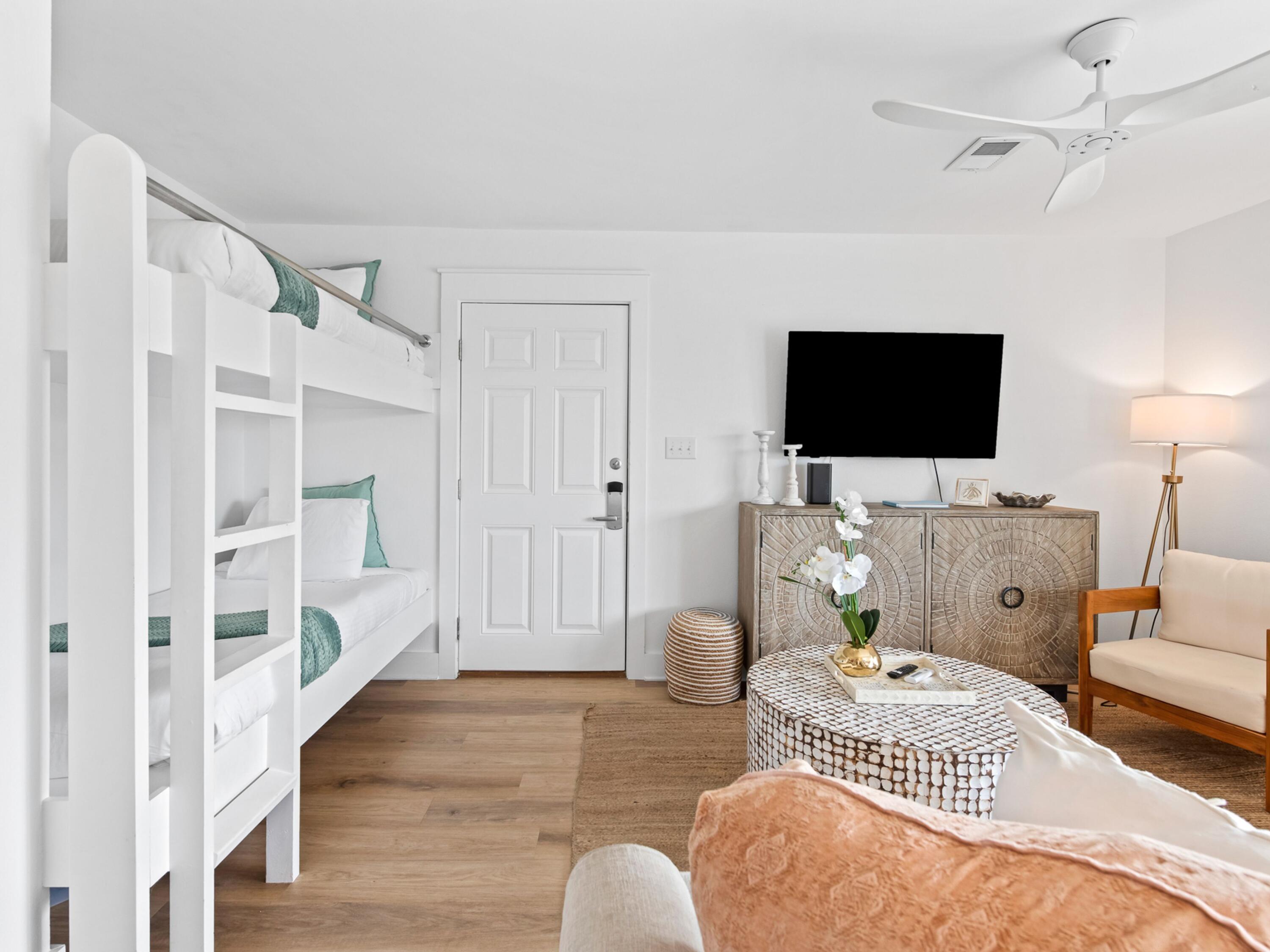 BEACHWOOD VILLAS CONDO - Residential